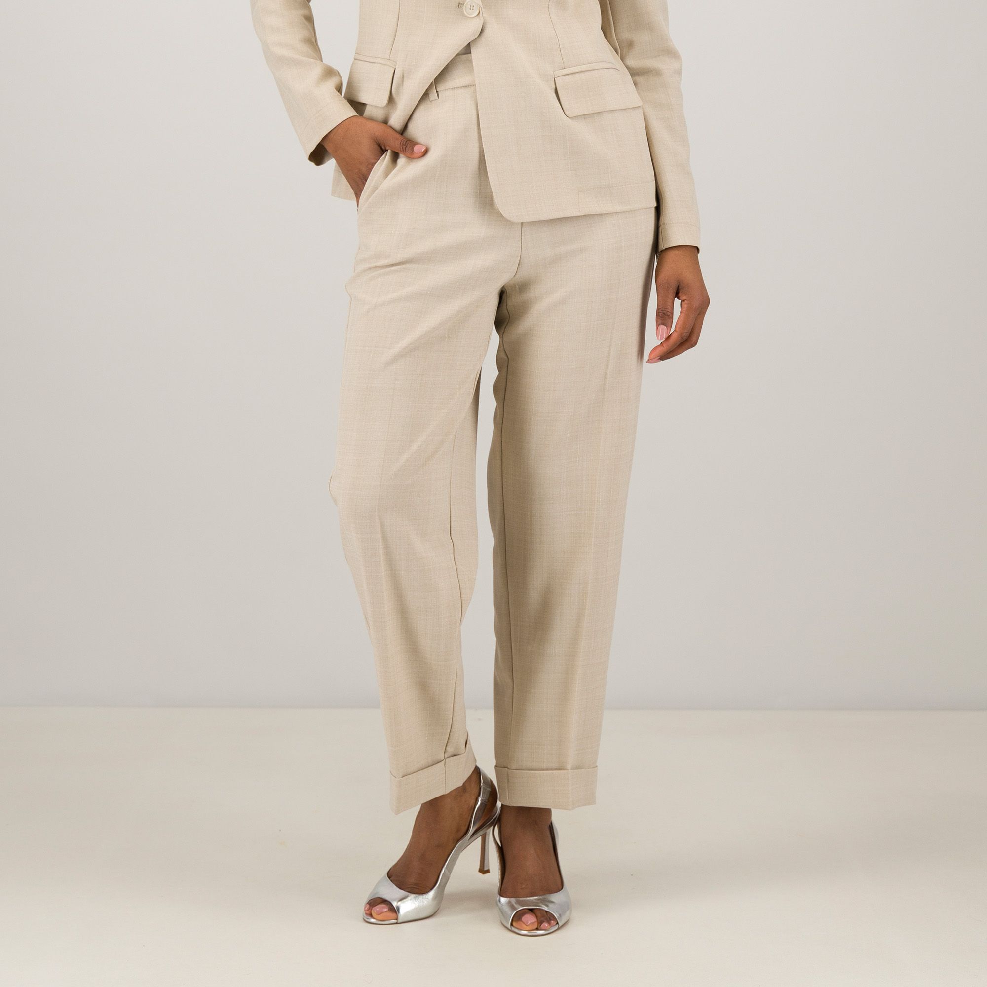 Risskio
Pantaloni a gamba
ampia con elastico