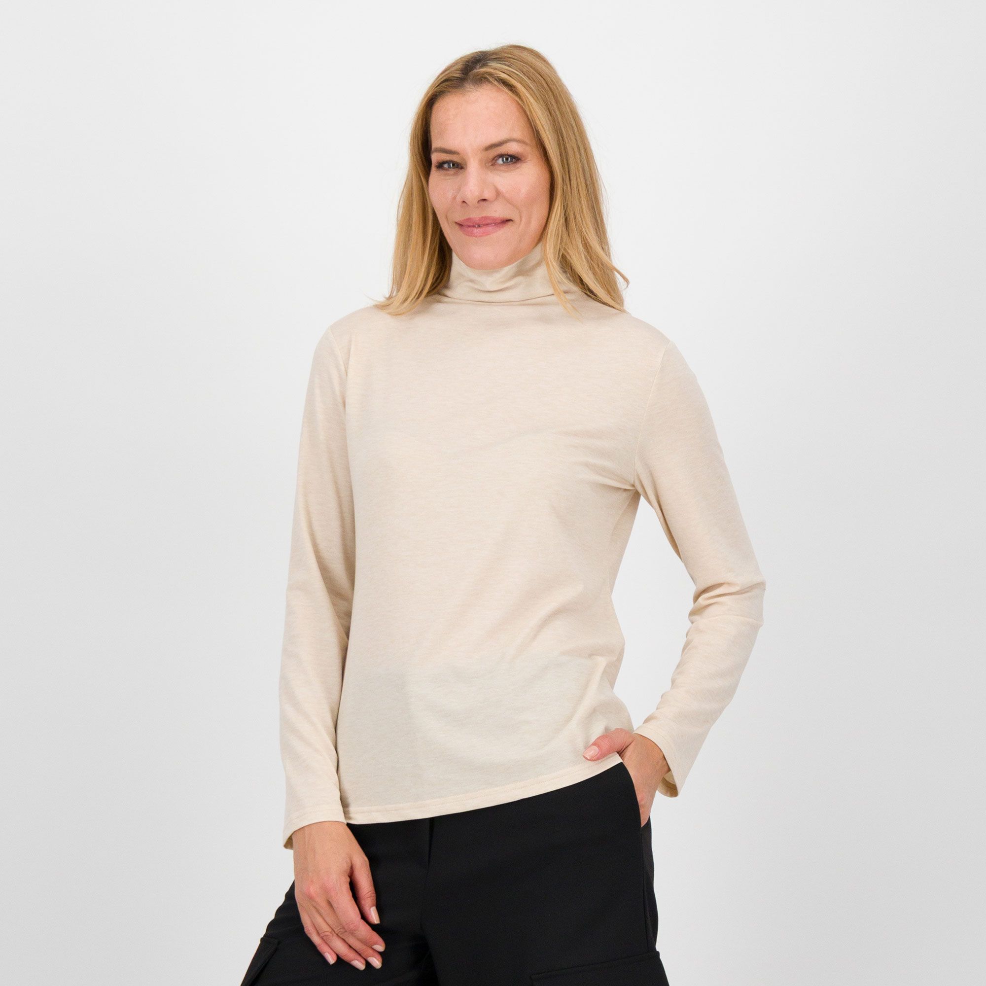 Caterina Lancini
Lupetto in jersey
con lana a collo
alto