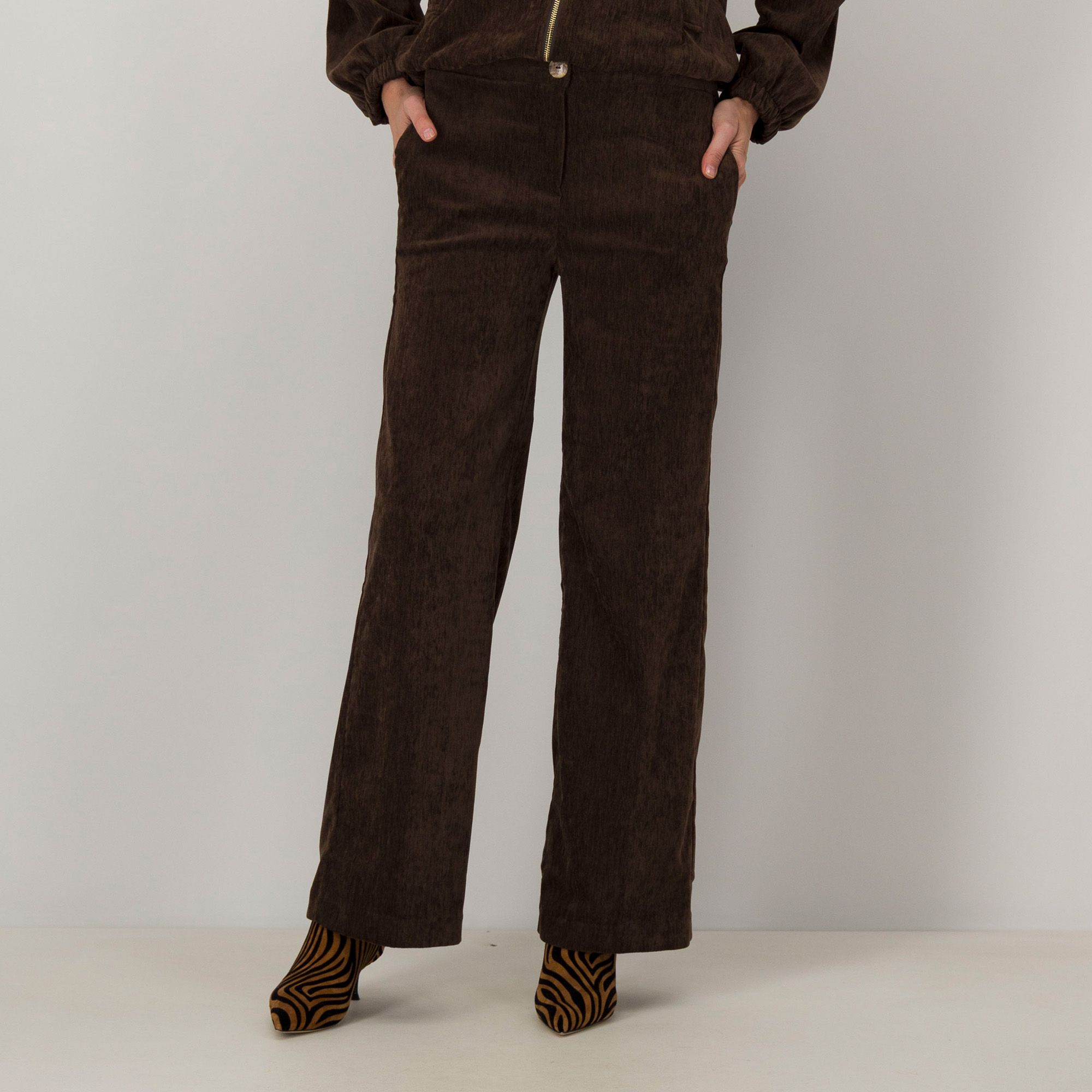 SottoMarino
Pantaloni ampi
in velluto martellato