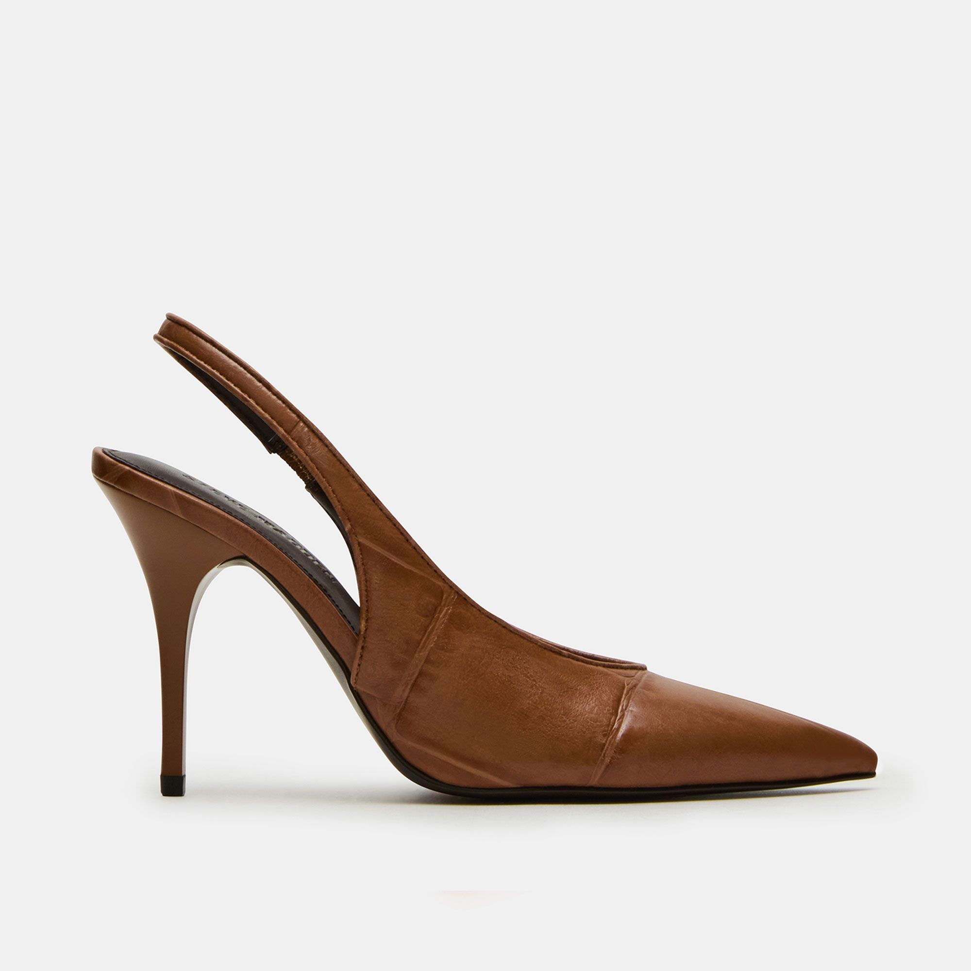 Steve Madden
Sling back con
cinturino e
tacco 9 cm