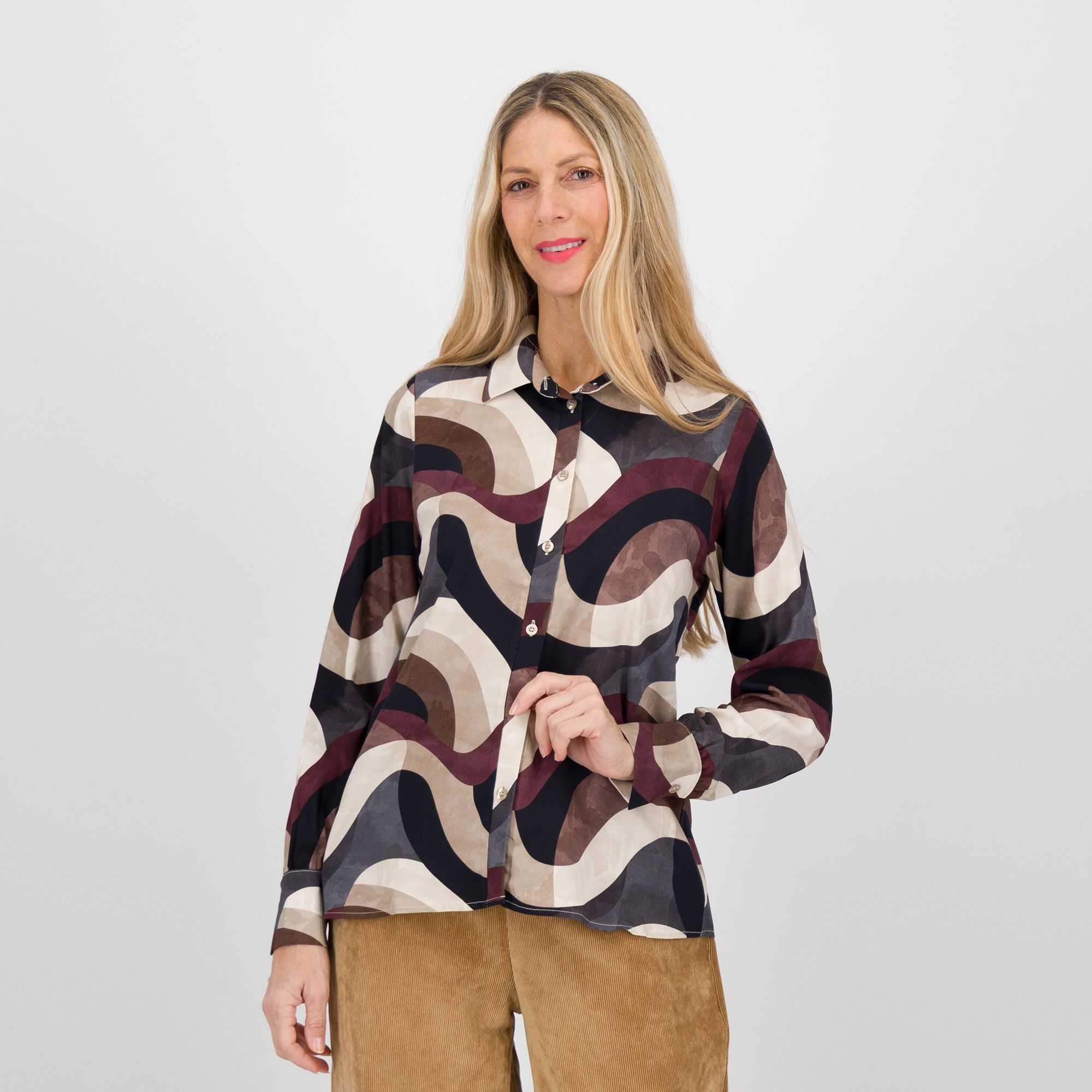 Risskio
Camicia in twill
di viscosa con
disegno multicolor