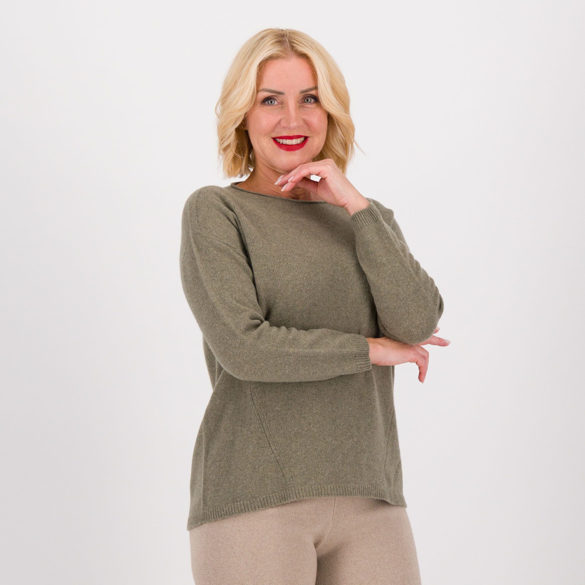 Image of Hekla & Co Maglia in cashmere con motivo di finte cuciture061