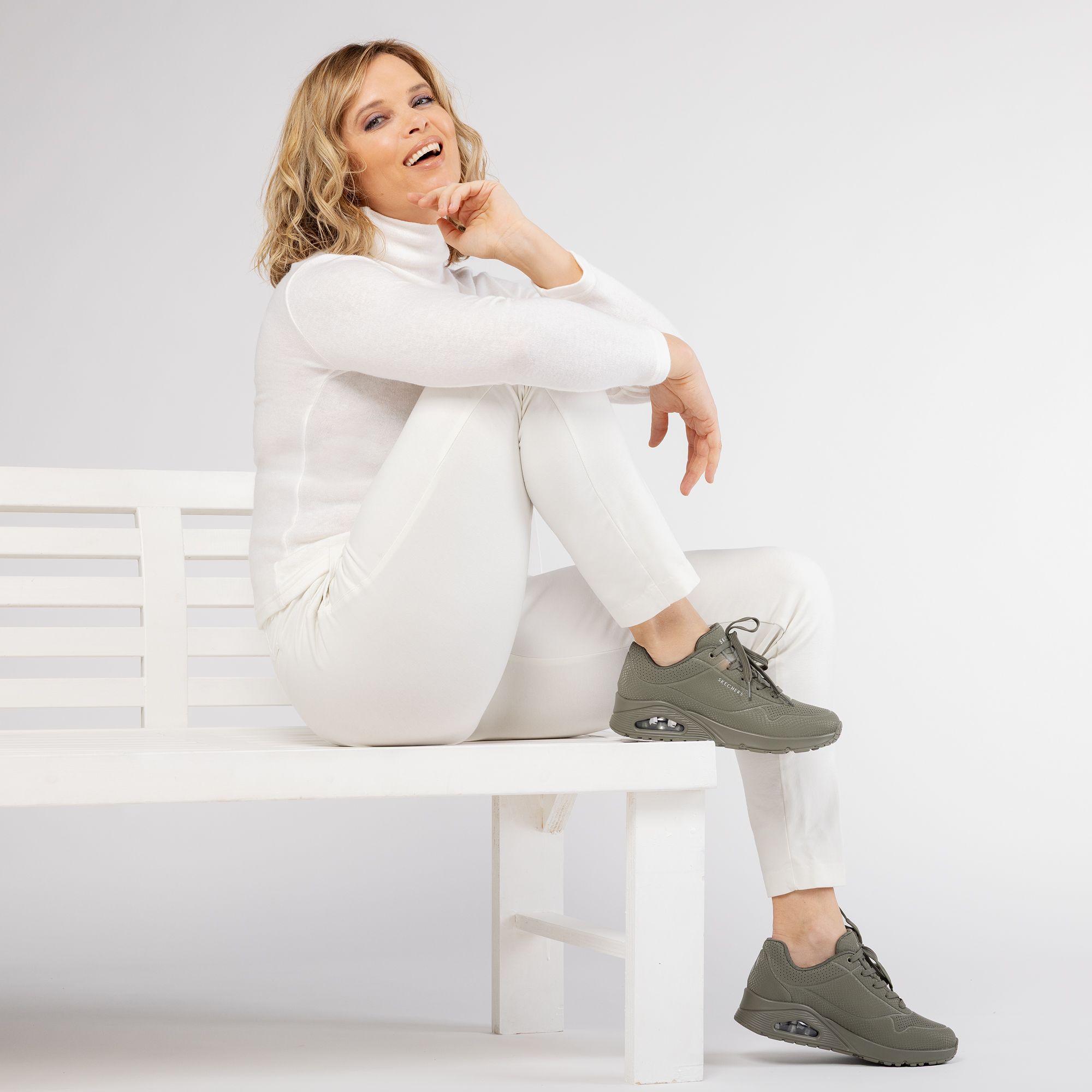 Skechers
Sneaker Uno - Shiny
Scale con soletta
Memory Foam