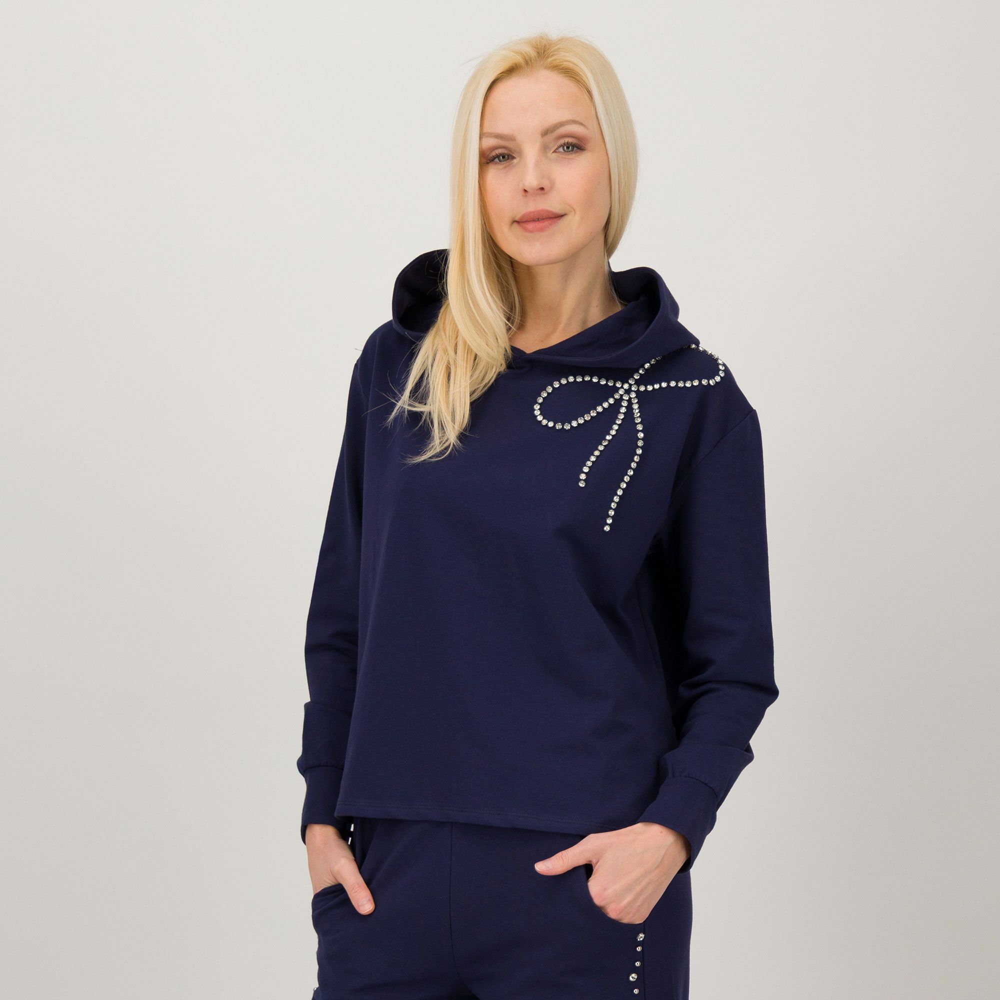 L'Una
Felpa in cotone
stretch con
cappuccio