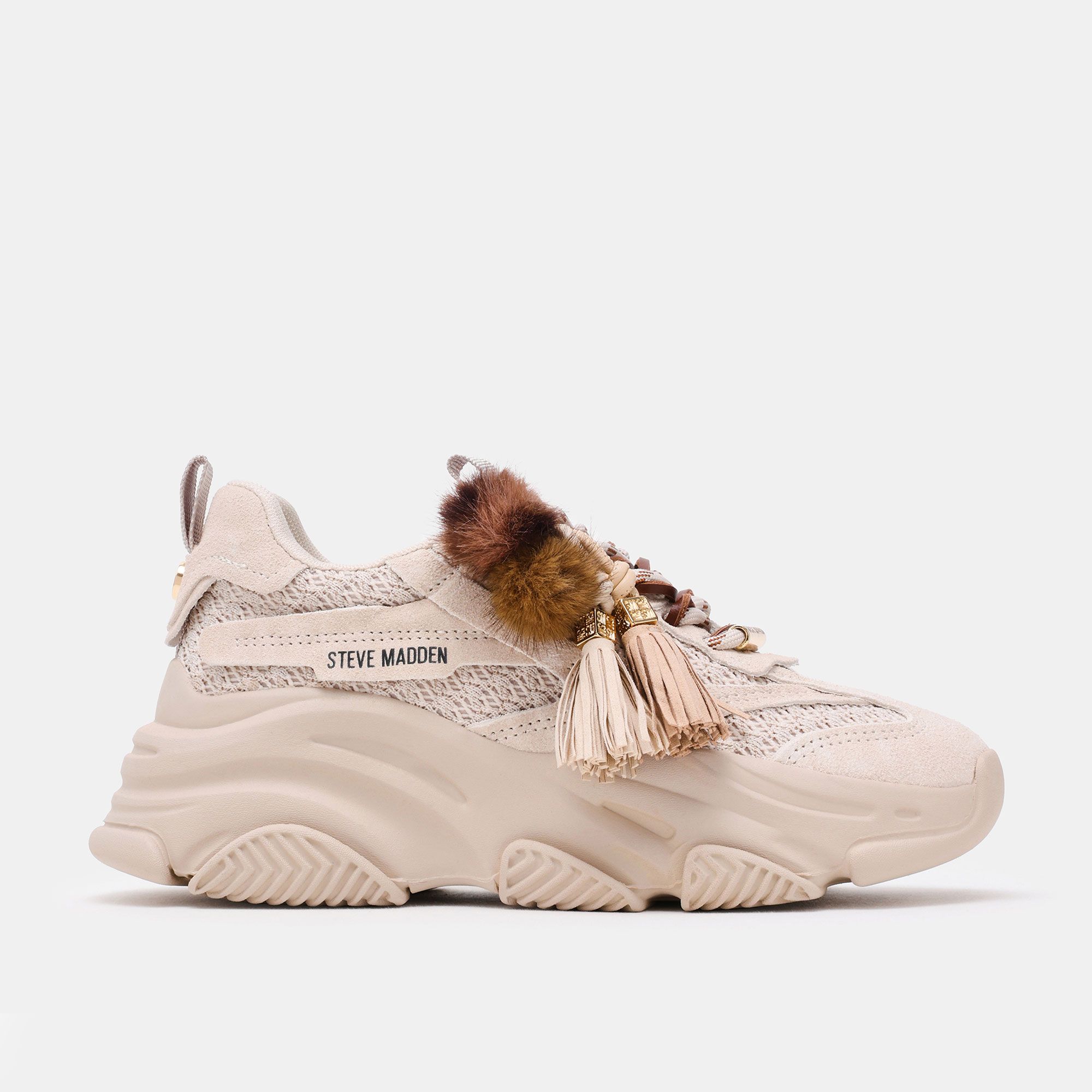 Steve Madden
Sneaker con
charm ponpon
e suola 5 cm