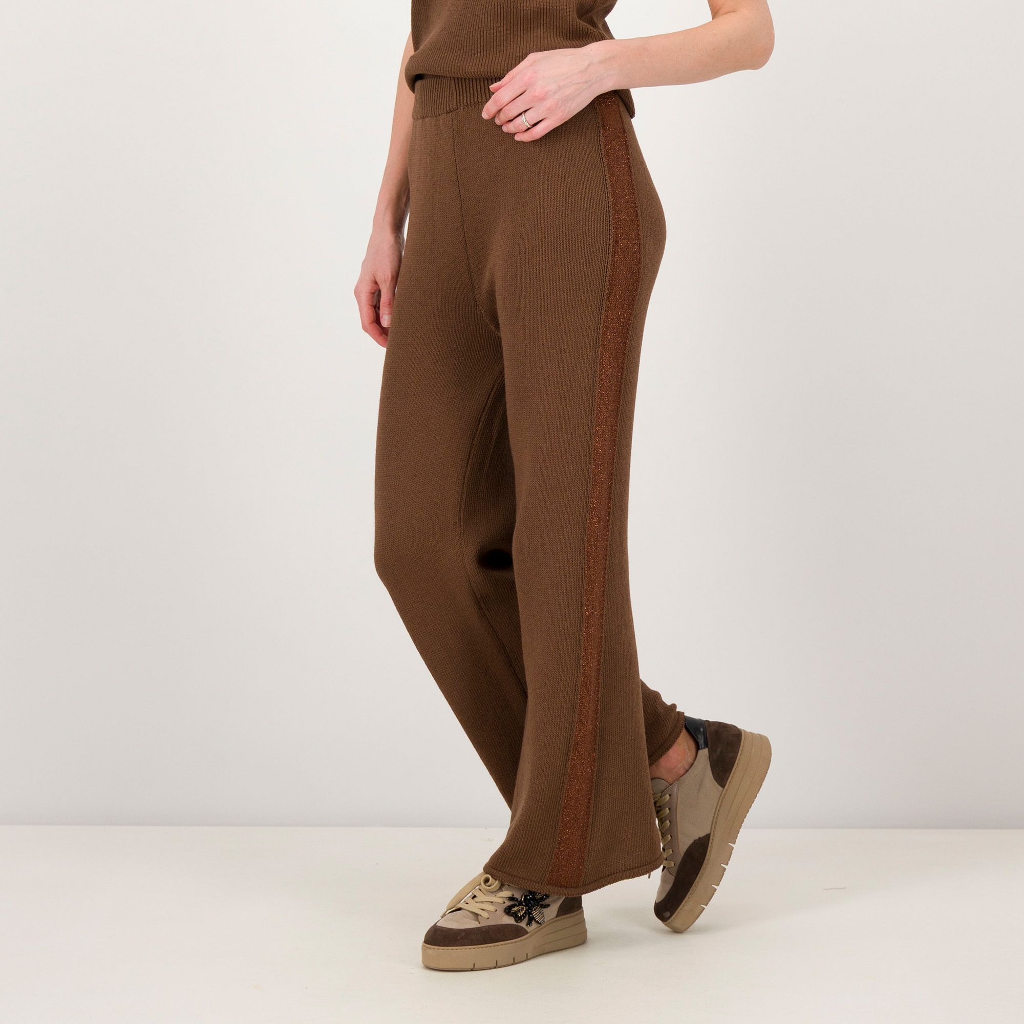 Enjoy Tricot
Pantaloni jogger
con elastico