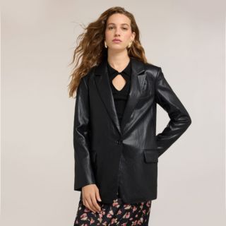 Motivi
Giacca blazer
oversize lucida
texture crinkle