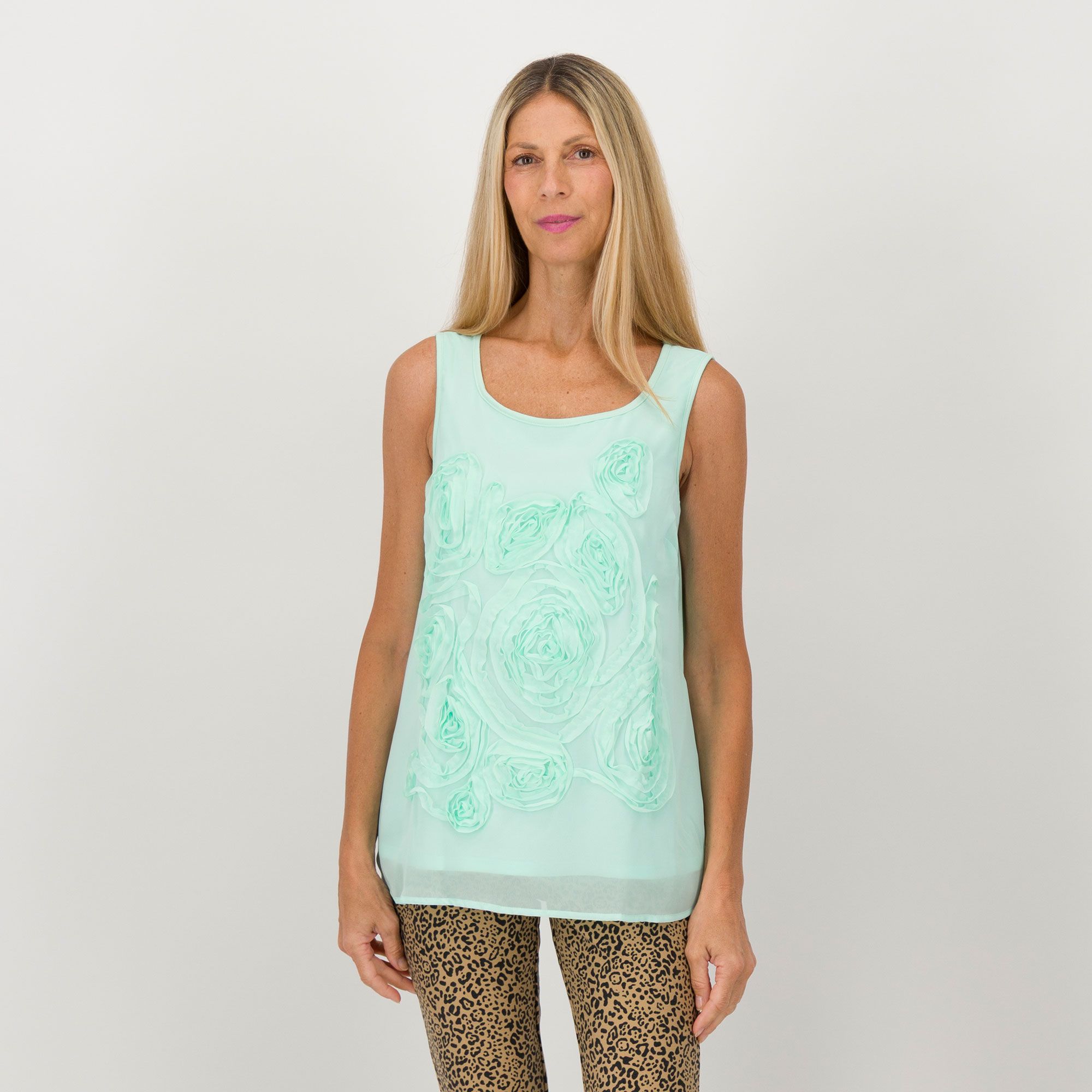 Nina Leonard
Top smanicato
in chiffon