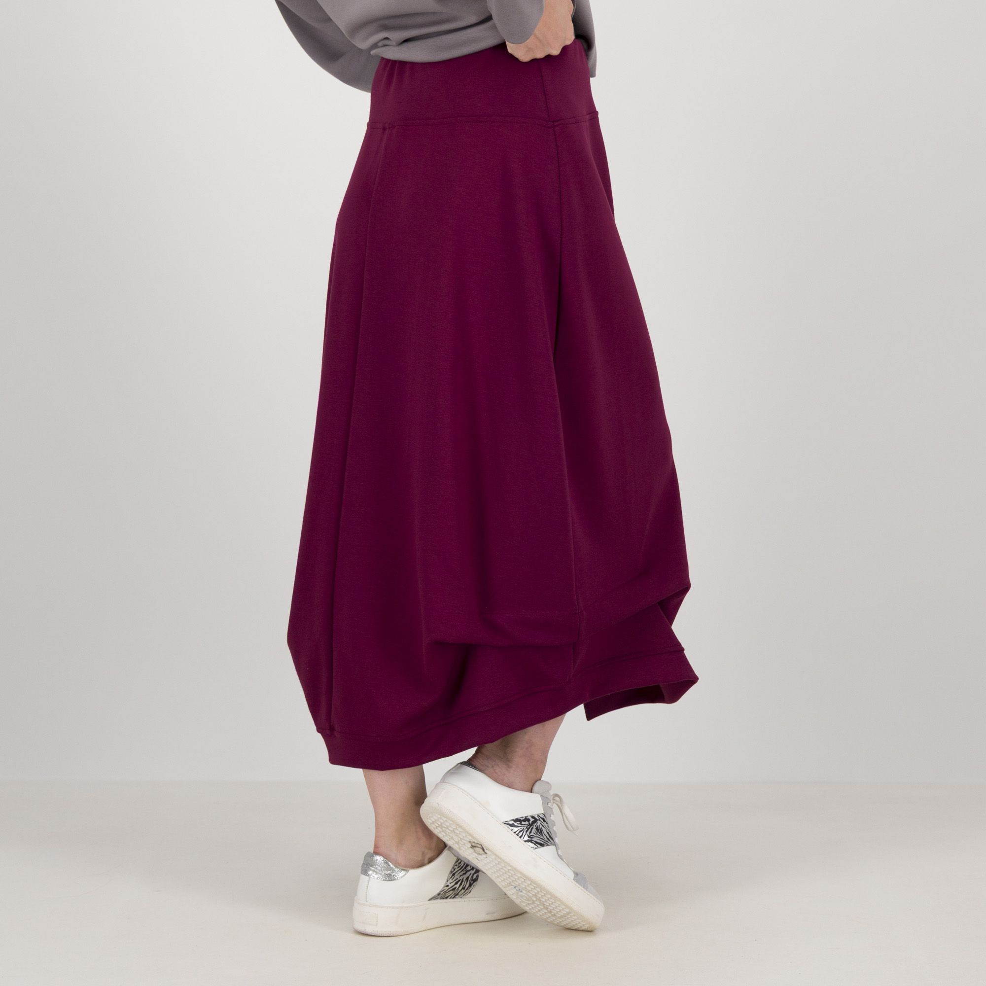 Lucrezia Sciortino
Gonna lunga in
modal touch
con elastico
