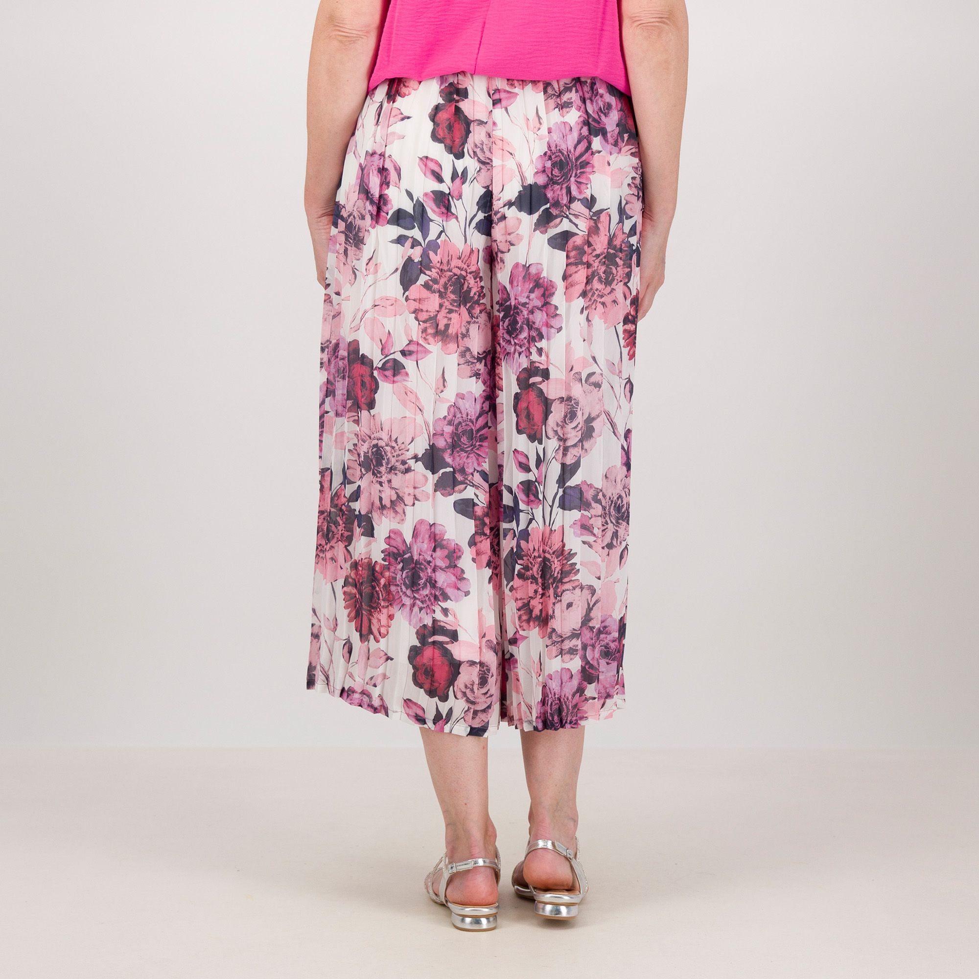Nina Leonard Pantaloni cropped a gamba ampia con elastico