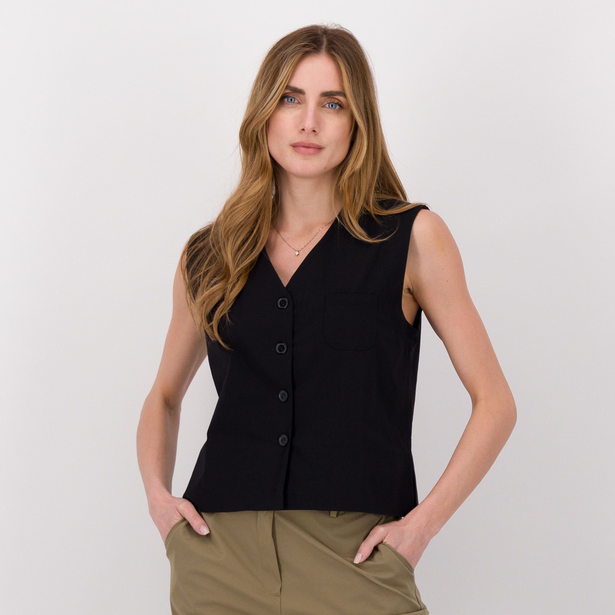 Image of LUCREZIA SCIORTINO Gilet in tessuto super-stretch con spacchetti061