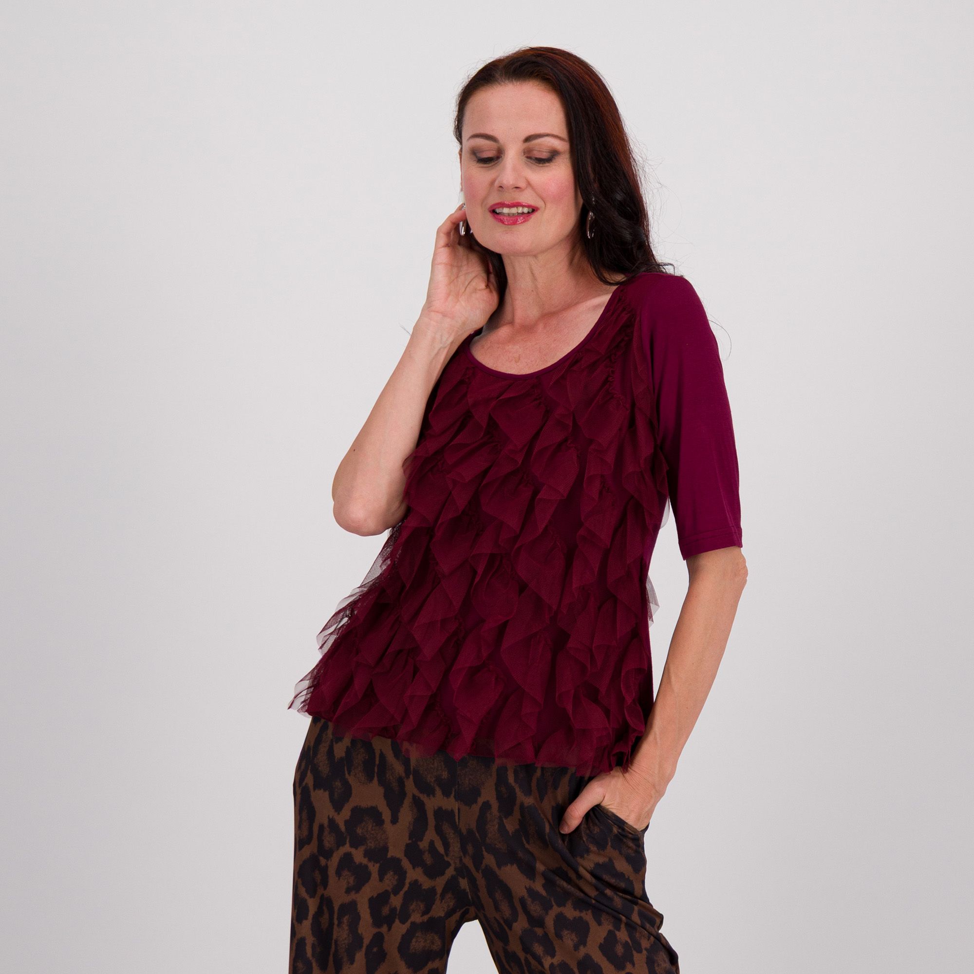 Caterina Lancini
T-shirt con
tulle ricamato
effetto 3D