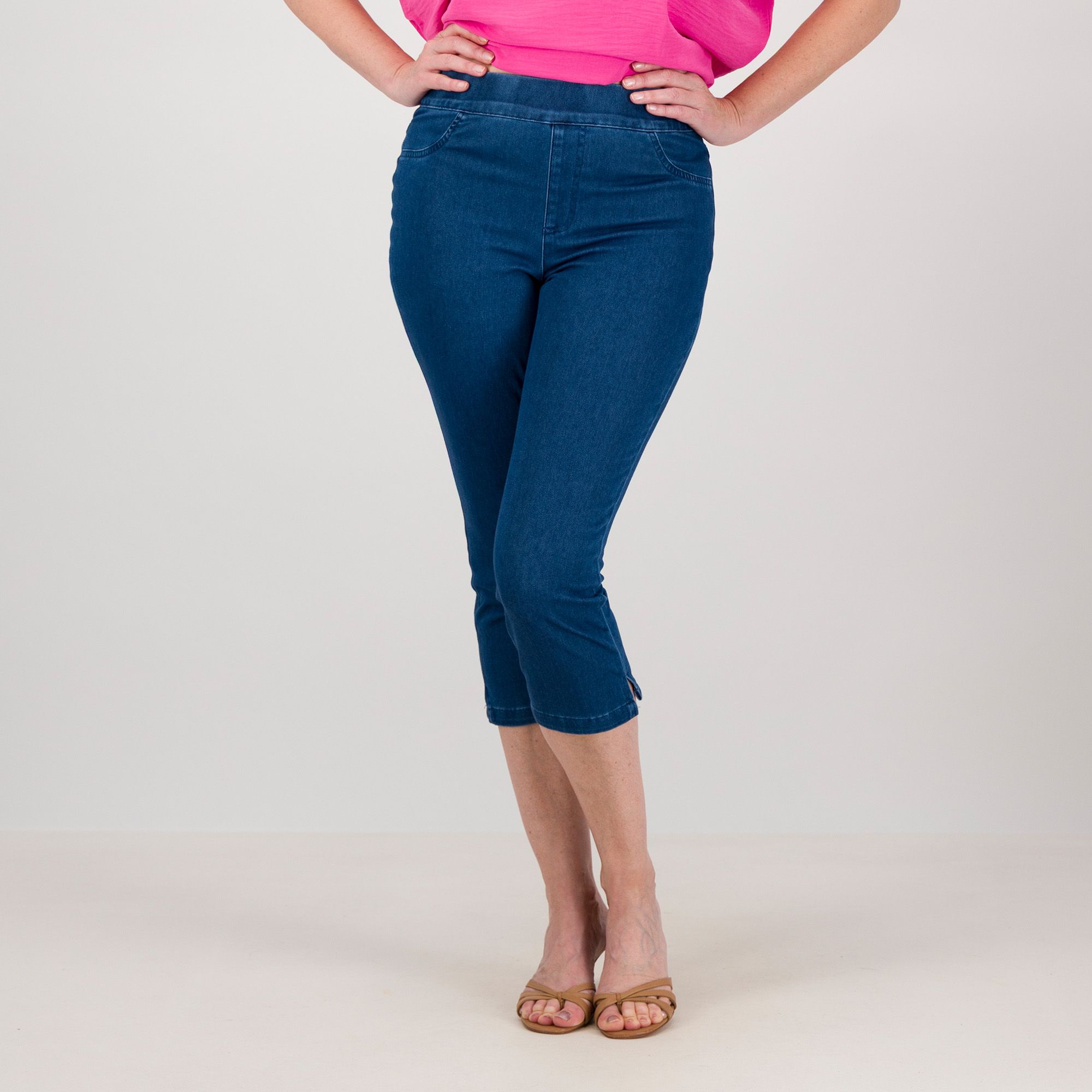 Nina Leonard
Jeans cropped
con tasche