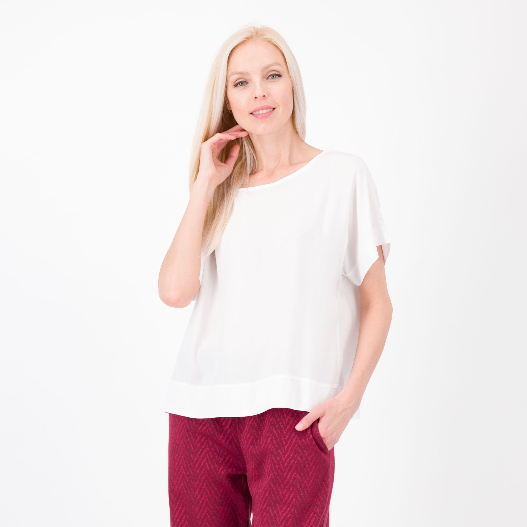 Image of Enjoy Blusa in georgette di viscosa a manica corta061