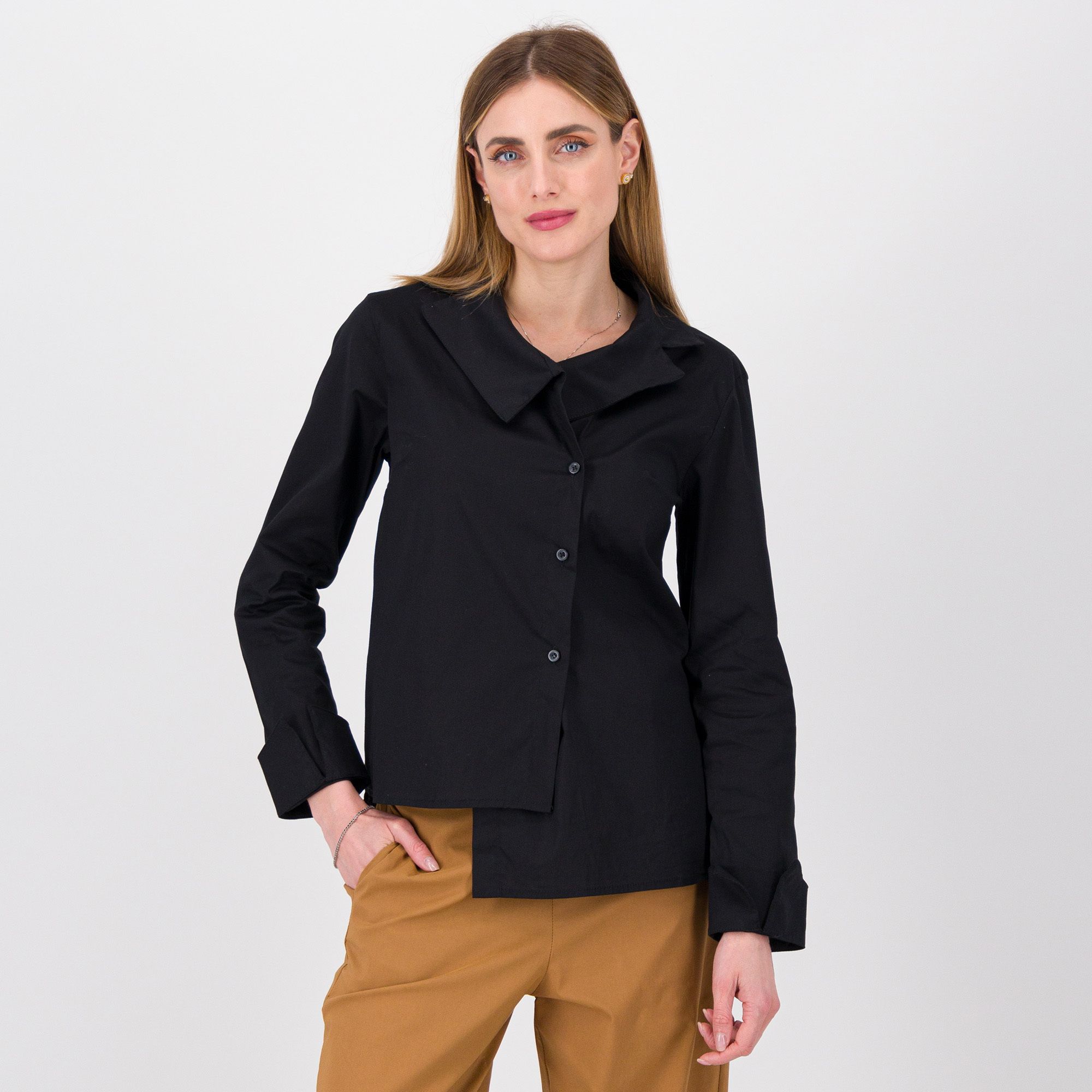 Image of LUCREZIA SCIORTINO Camicia in cotone stretch con chiusura asimetrica061