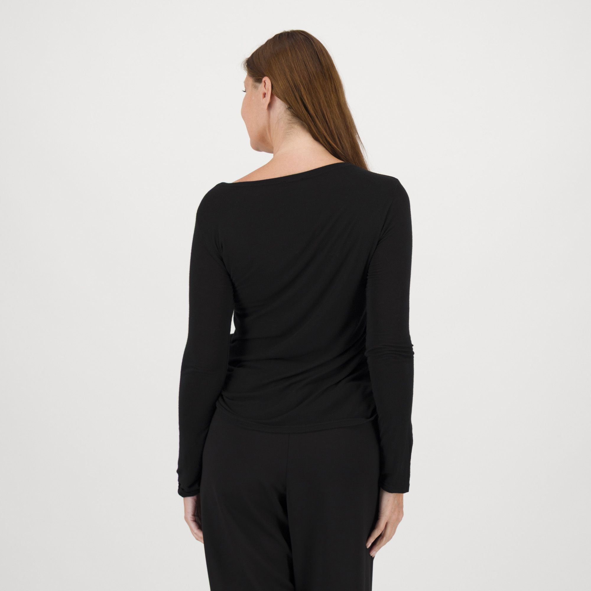 Lucrezia Sciortino Maglia con cashmere scollo a barca a manica lunga