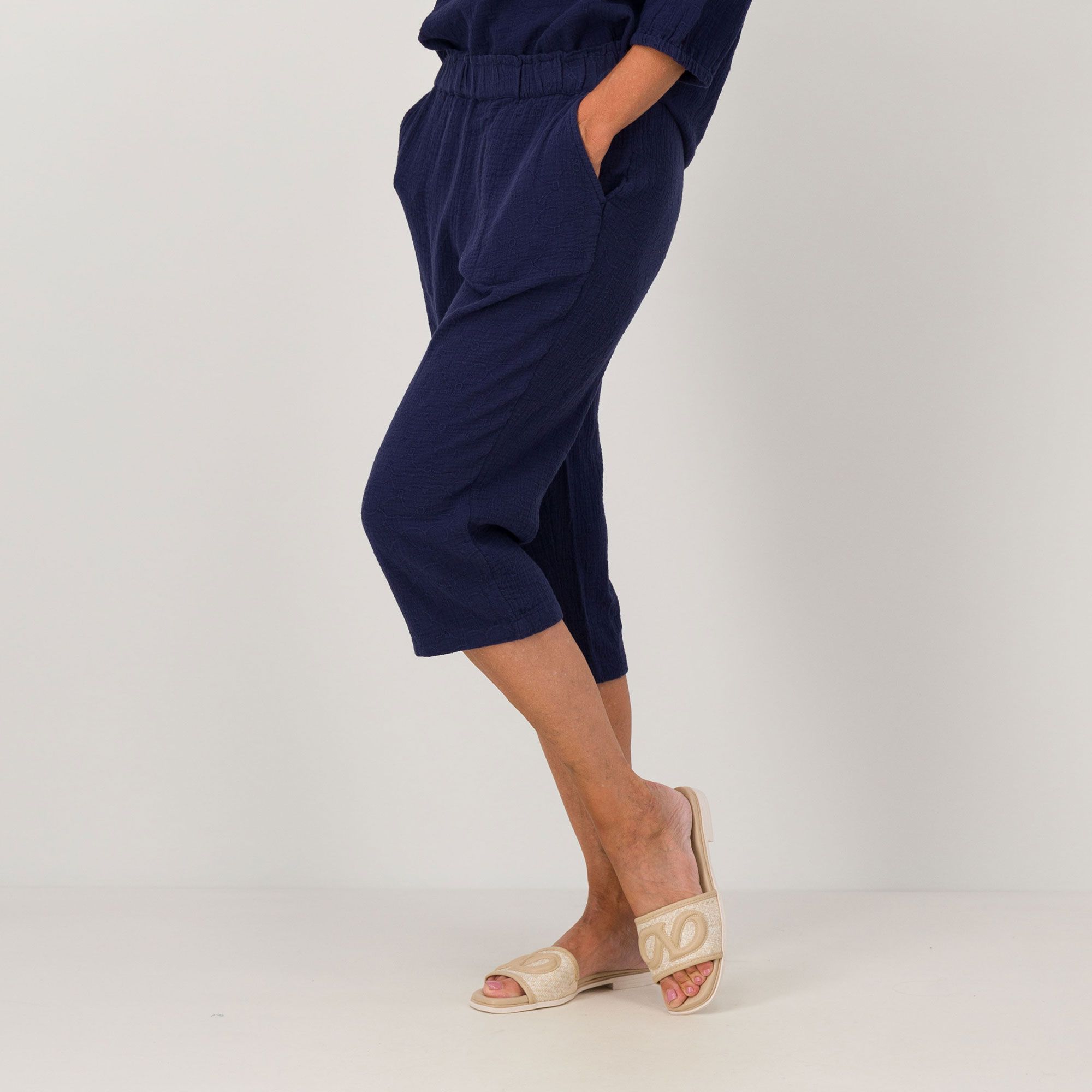 Denim & Co.
Pantaloni Capri
con elastico