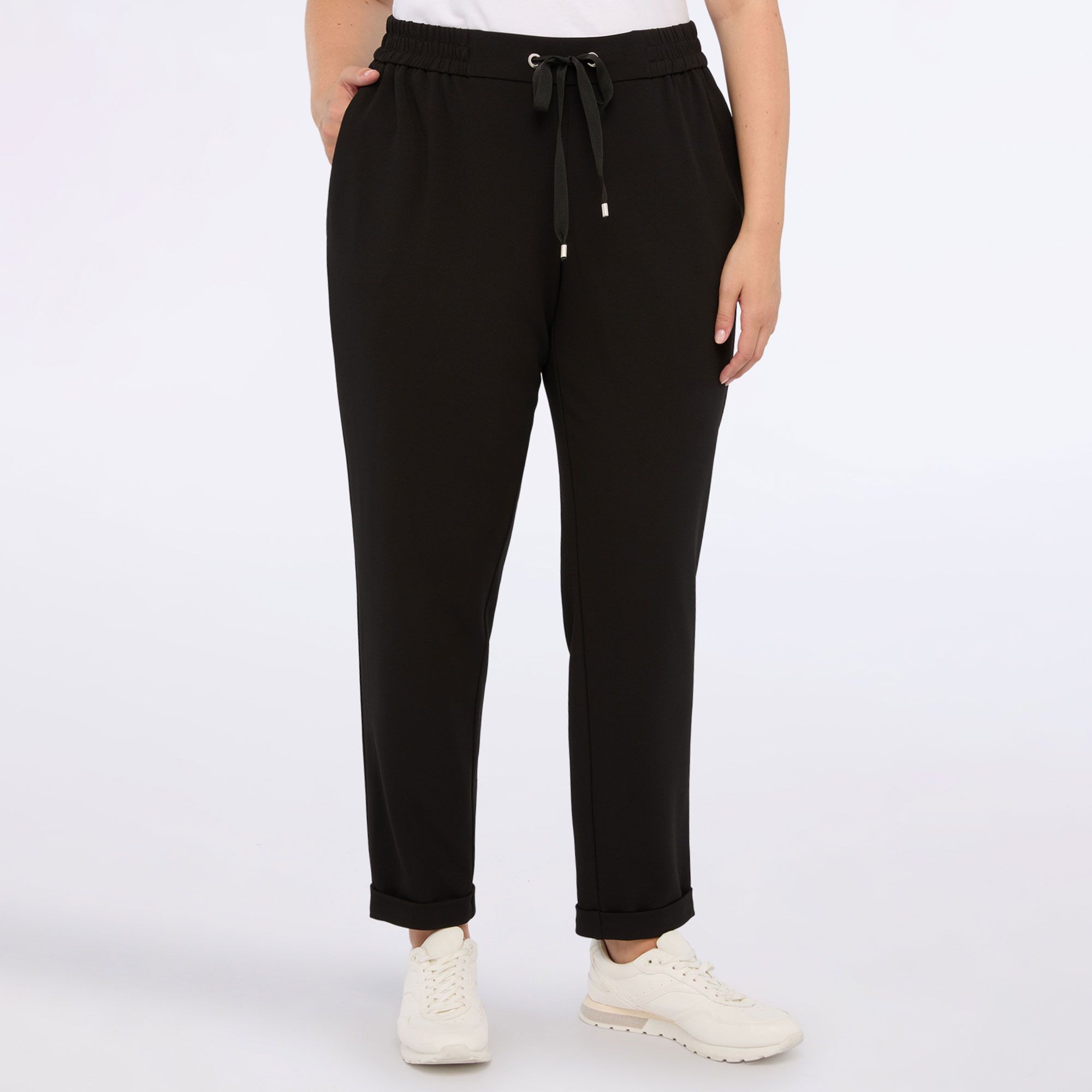 Fiorella Rubino
Pantaloni joggers
in fluido jersey
con coulisse