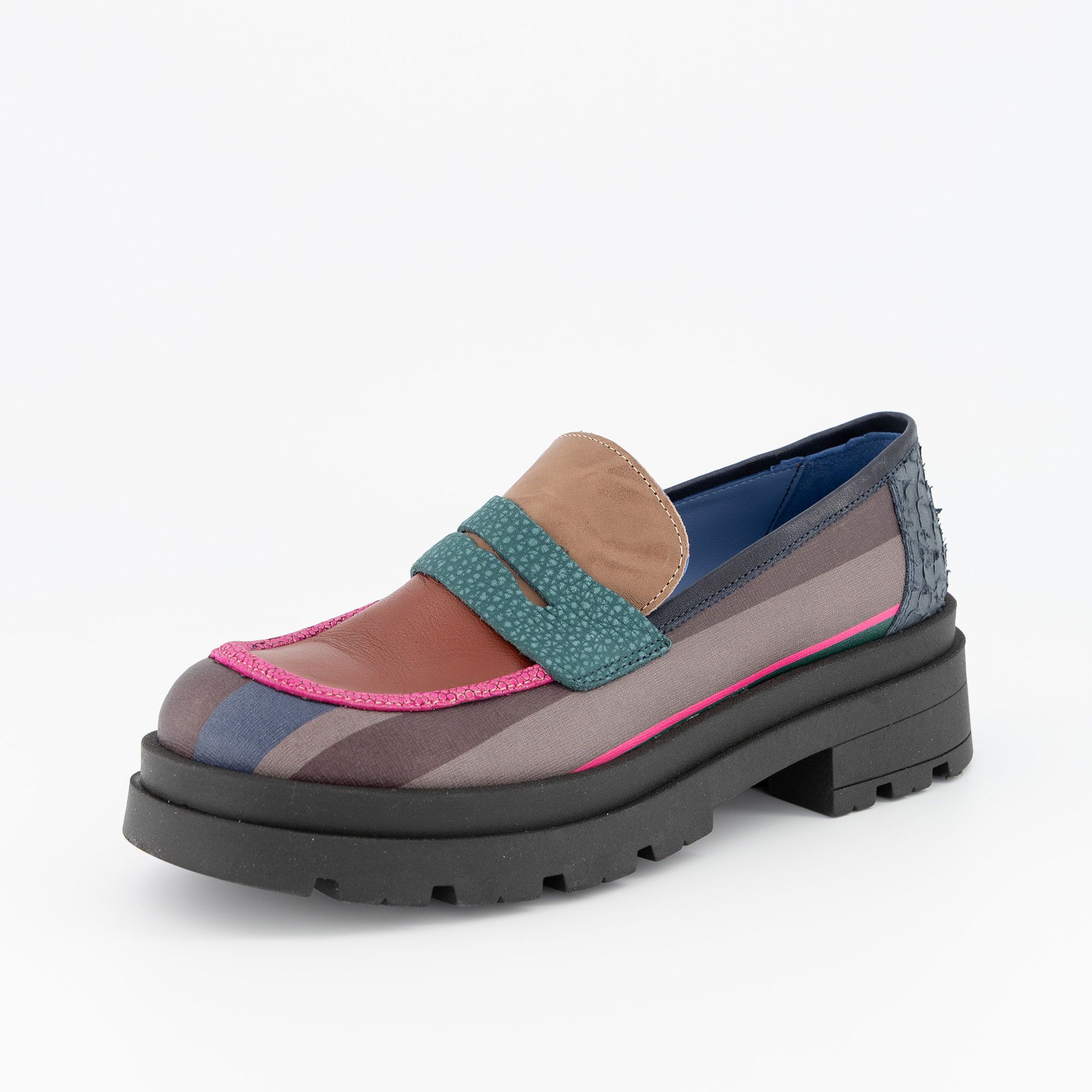 Ebarrito
Mocassini Penny
Loafer in pelle
patchwork