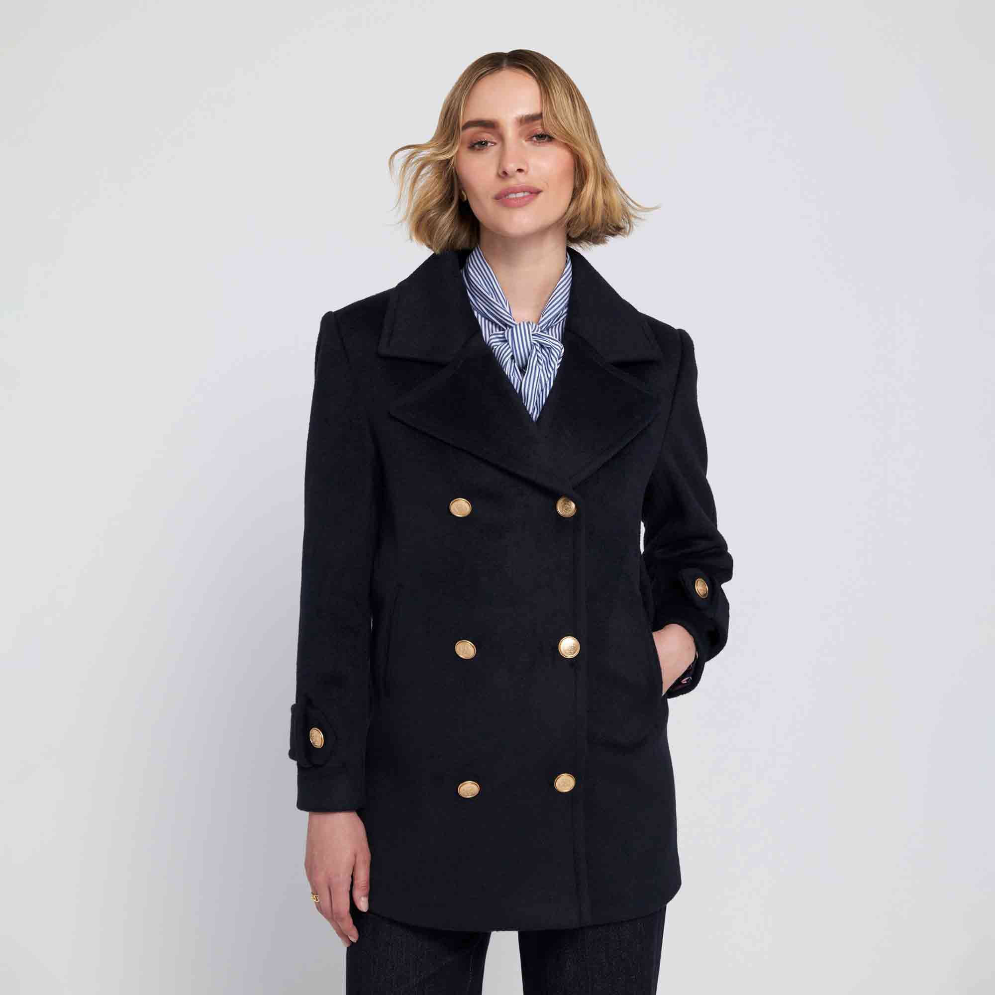 Elle Get The Look
Cappotto caban lungo
doppiopetto