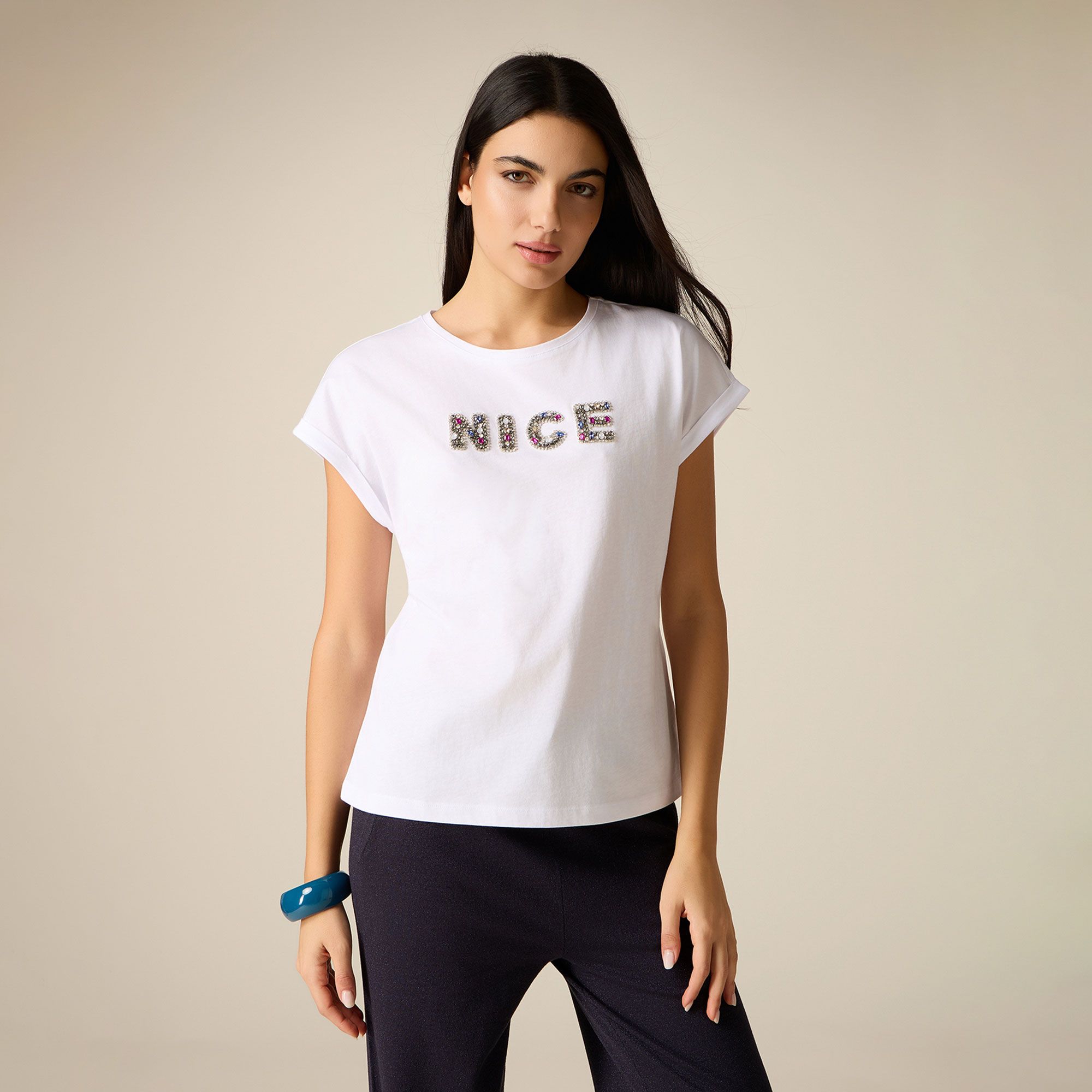 Oltre
T-shirt in cotone
a maniche corte