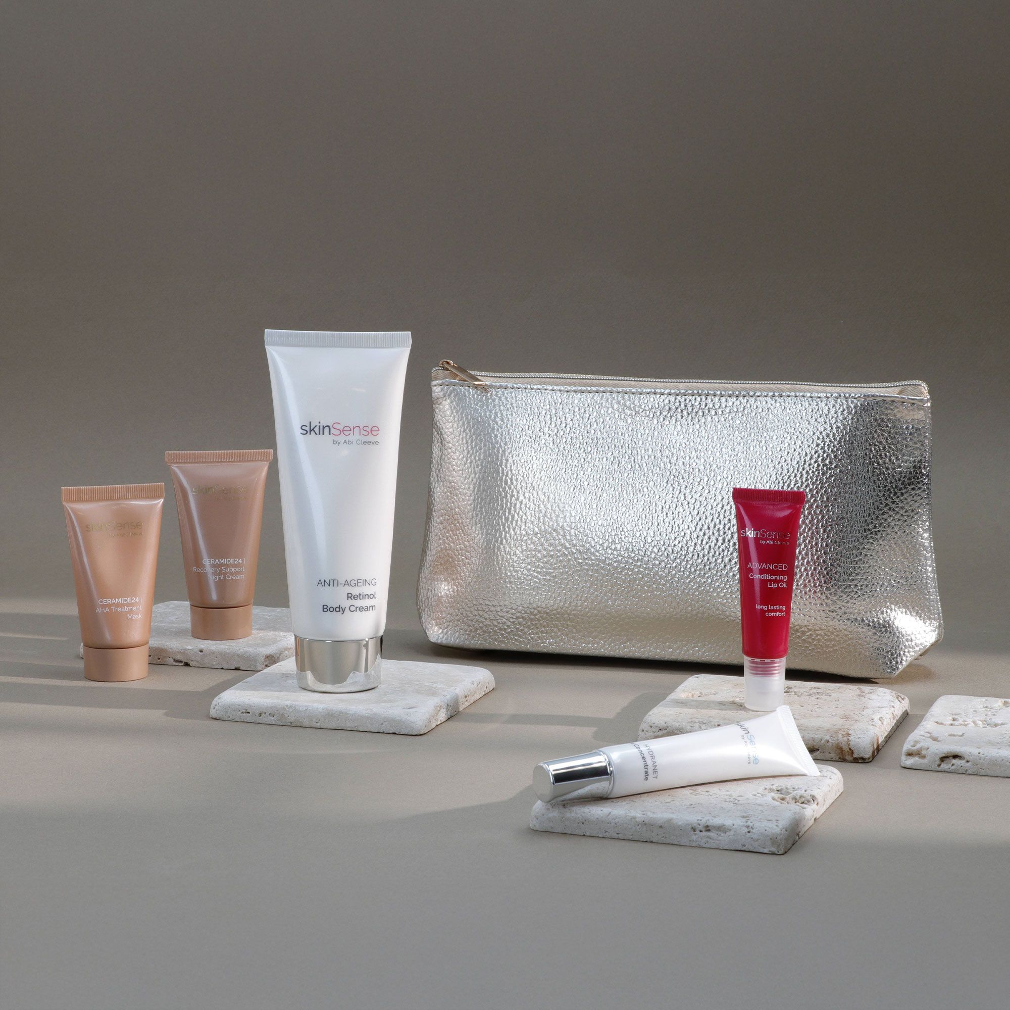 SkinSense
Kit 5 prodotti
viso e corpo
idratanti e nutrienti