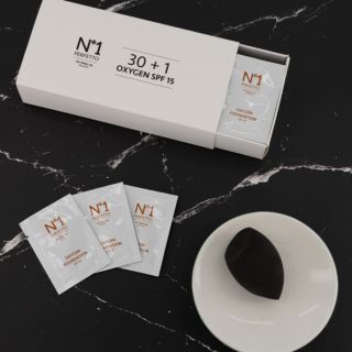 N°1 PERFETTO
Fondotinta monodose
SPF15 (31 pz - 2g)
e applicatore