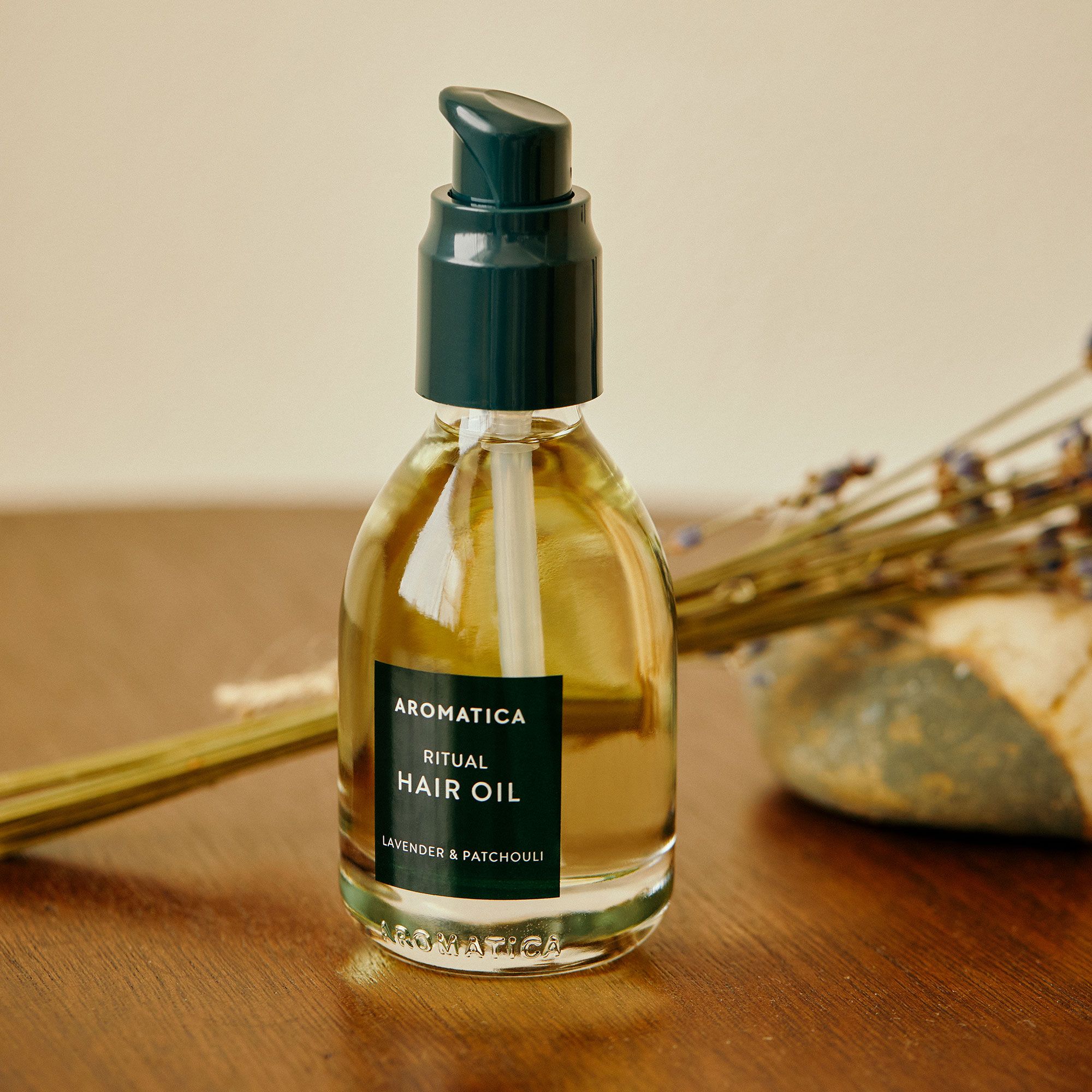 Aromatica
Olio per capelli
Lavender & Patchouli 
(50ml)