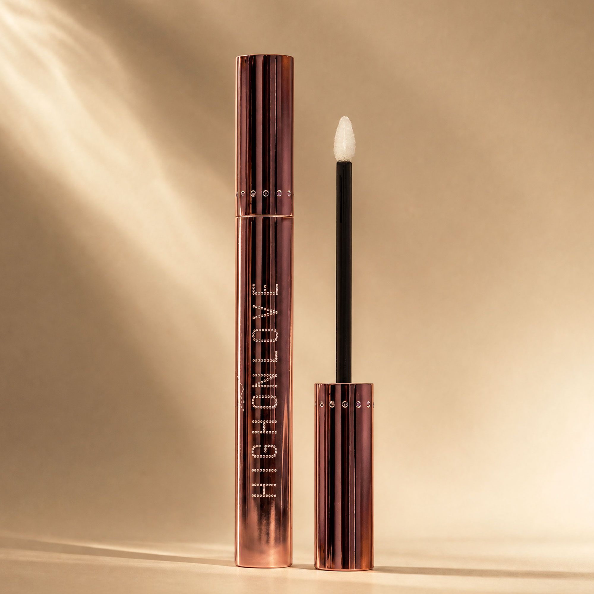 High On Love
Lucidalabbra
volumizzante Plumping
lip gloss (7ml)