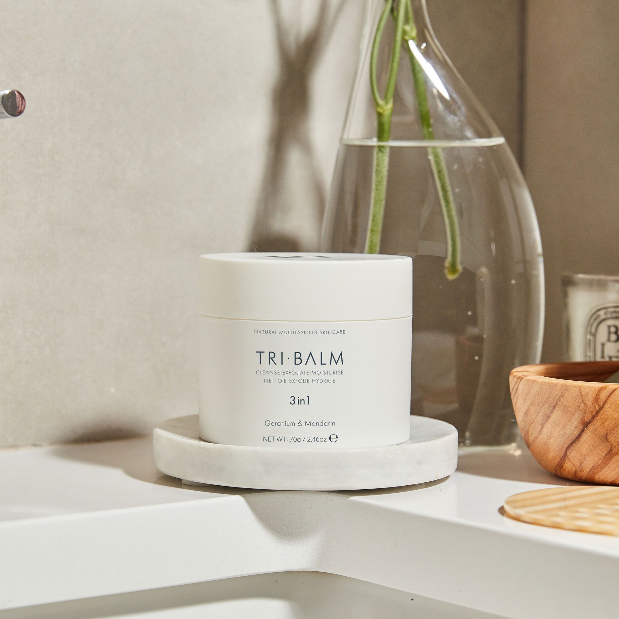 Formulae Prescott 
Tri-Balm Balsamo viso
3in1: deterge, idrata
e esfolia (70g)