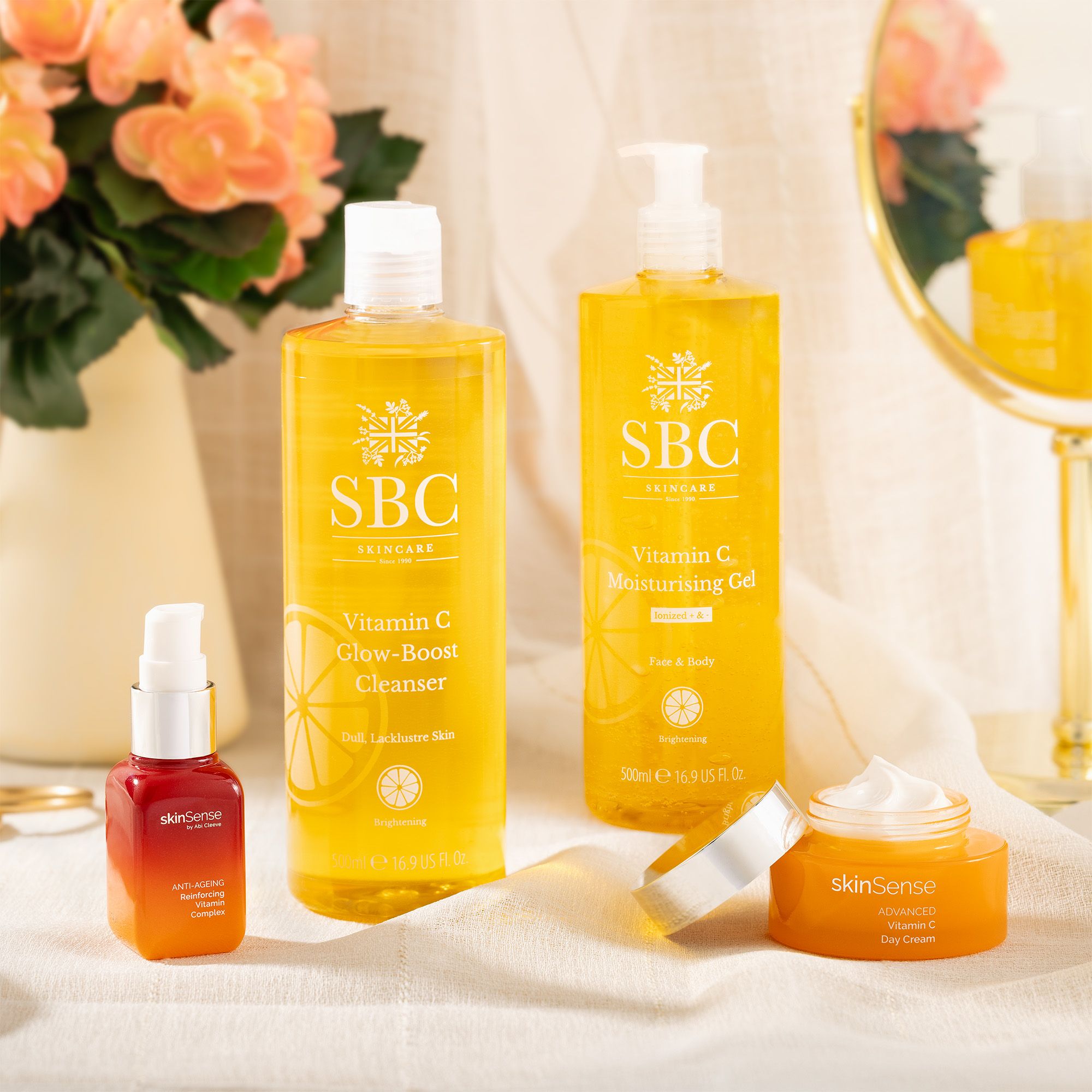 SkinSense + SBC
Kit Vitamin C: siero,
crema, detergente
e gel idratante