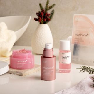 Medicube
PDRN: Maschera (27g)
+Tonico (50ml)+Crema
(55g) + Siero (30ml)