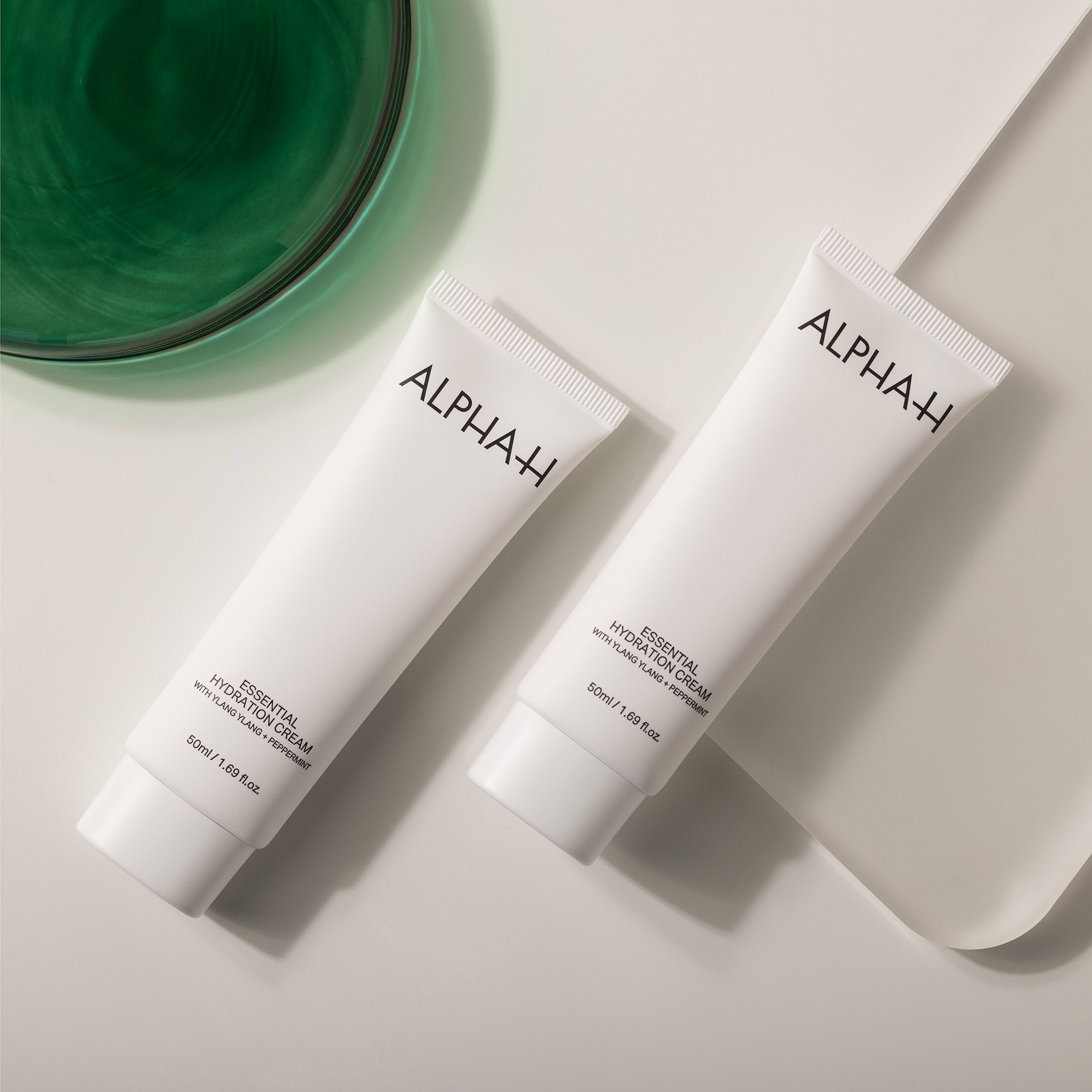 Alpha H
Crema idratante
Ylang Ylang e menta
piperita (2x50 ml)