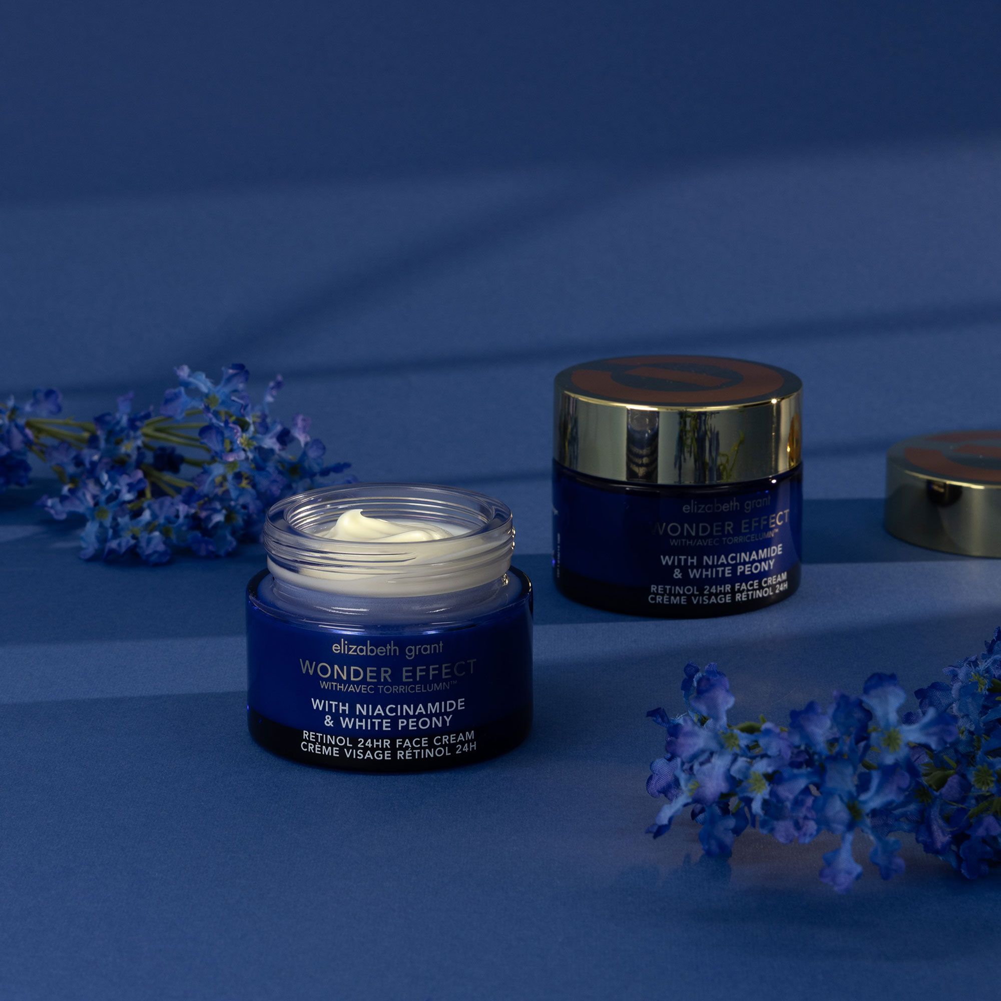 Elizabeth Grant
Crema viso
Wonder Effect 24hr
Retinol (2x100 ml)