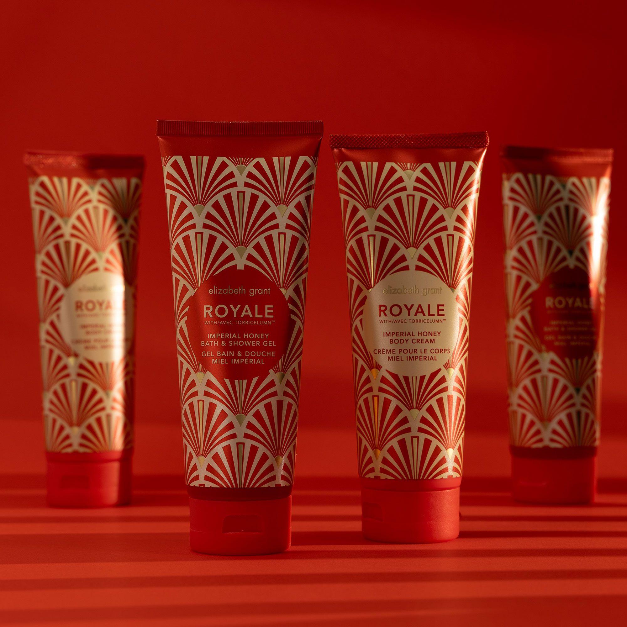 Elizabeth Grant
Kit Royale Honey:
bagnoschiuma 2x240ml
e crema corpo 2x240ml