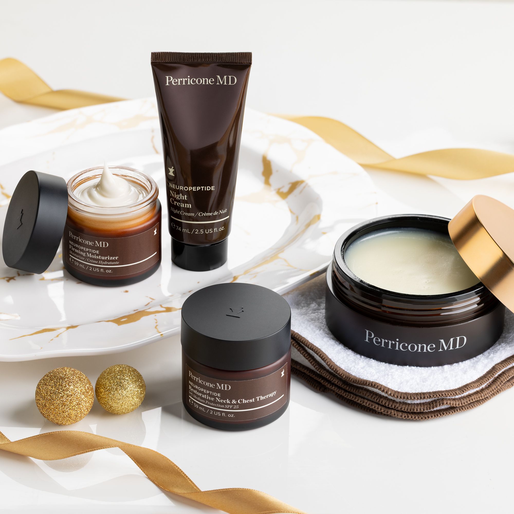 Perricone MD
Kit Neuropeptide:
3 creme collo, viso,
notte e 1 detergente