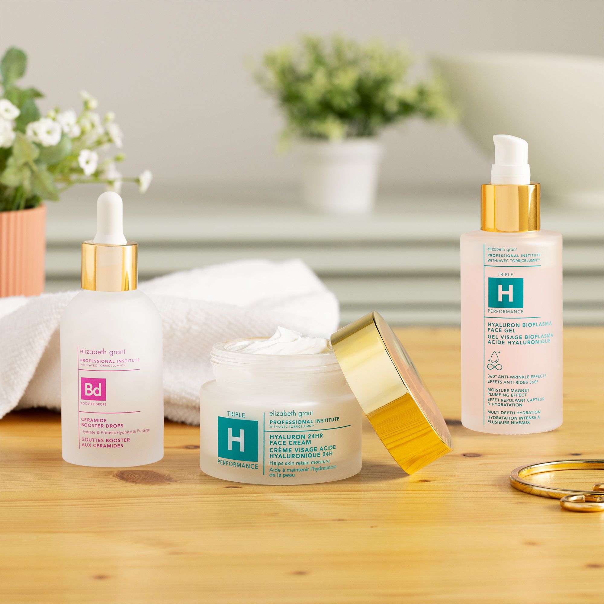 Elizabeth Grant
Crema viso (100ml)
+ siero (60ml) 
+ gel viso (90ml)