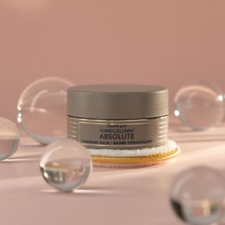 Elizabeth Grant
Balsamo detergente
Torricelumn Absolute
(100 ml) e pad