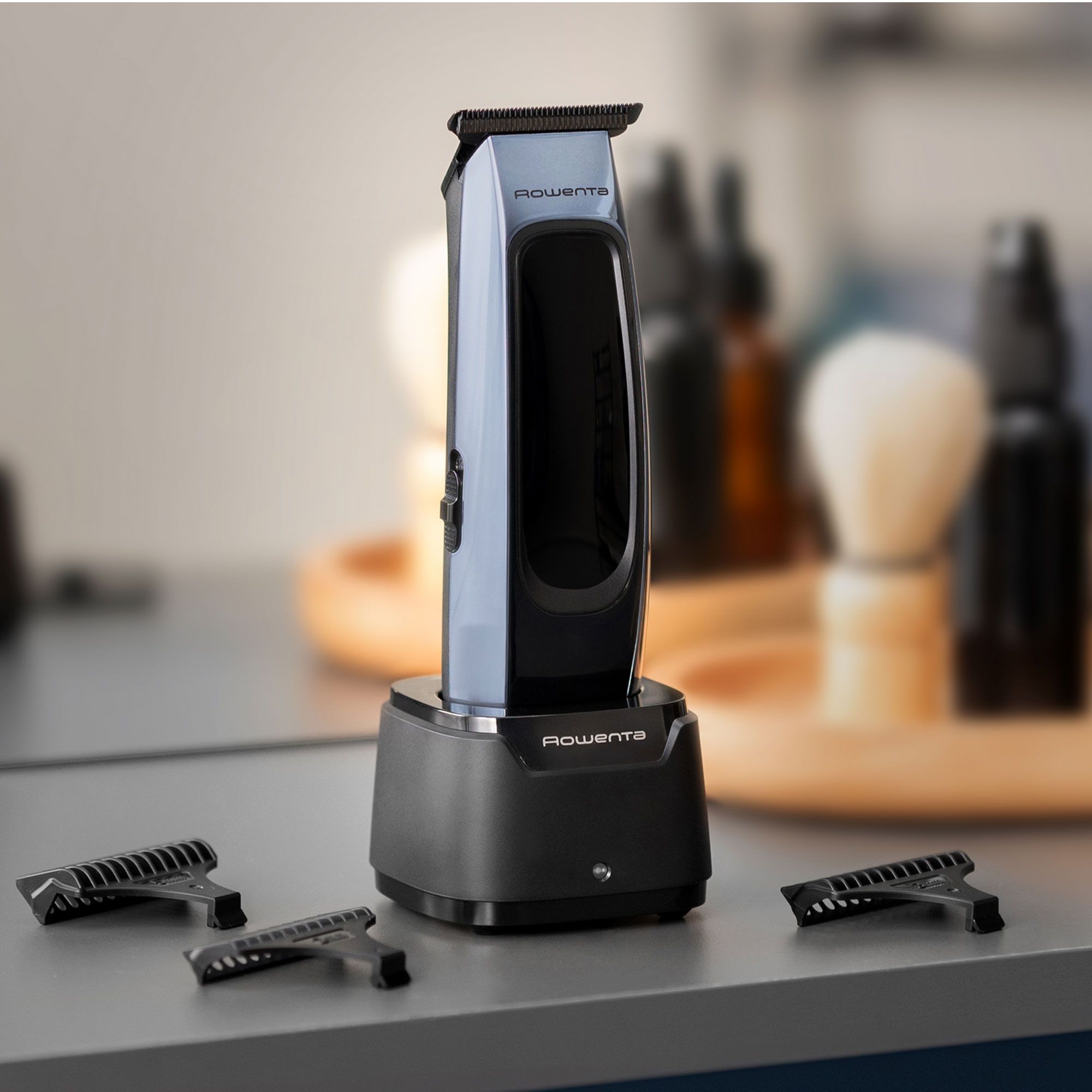 Rowenta
Regolabarba
Barber Experience
con 5 pettini fissi