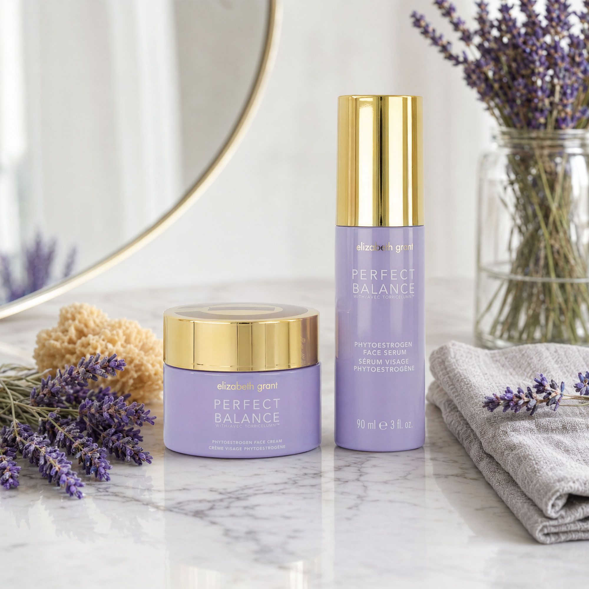 Elizabeth Grant
Kit Phyto-Estrogen:
crema viso (100 ml)
e siero viso (95 ml)