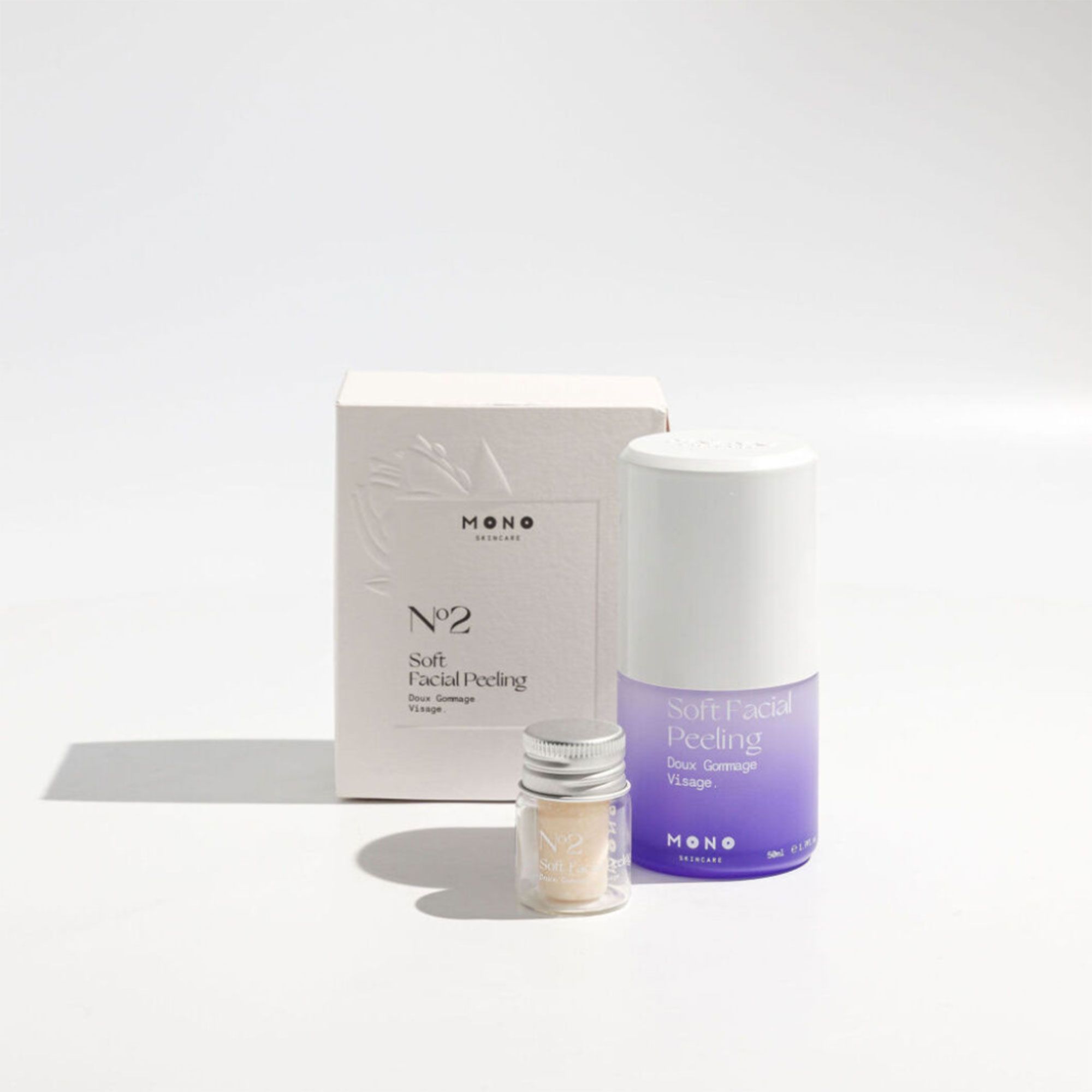 MONO Skincare
Scrub viso
in compressa
con flacone (50ml)