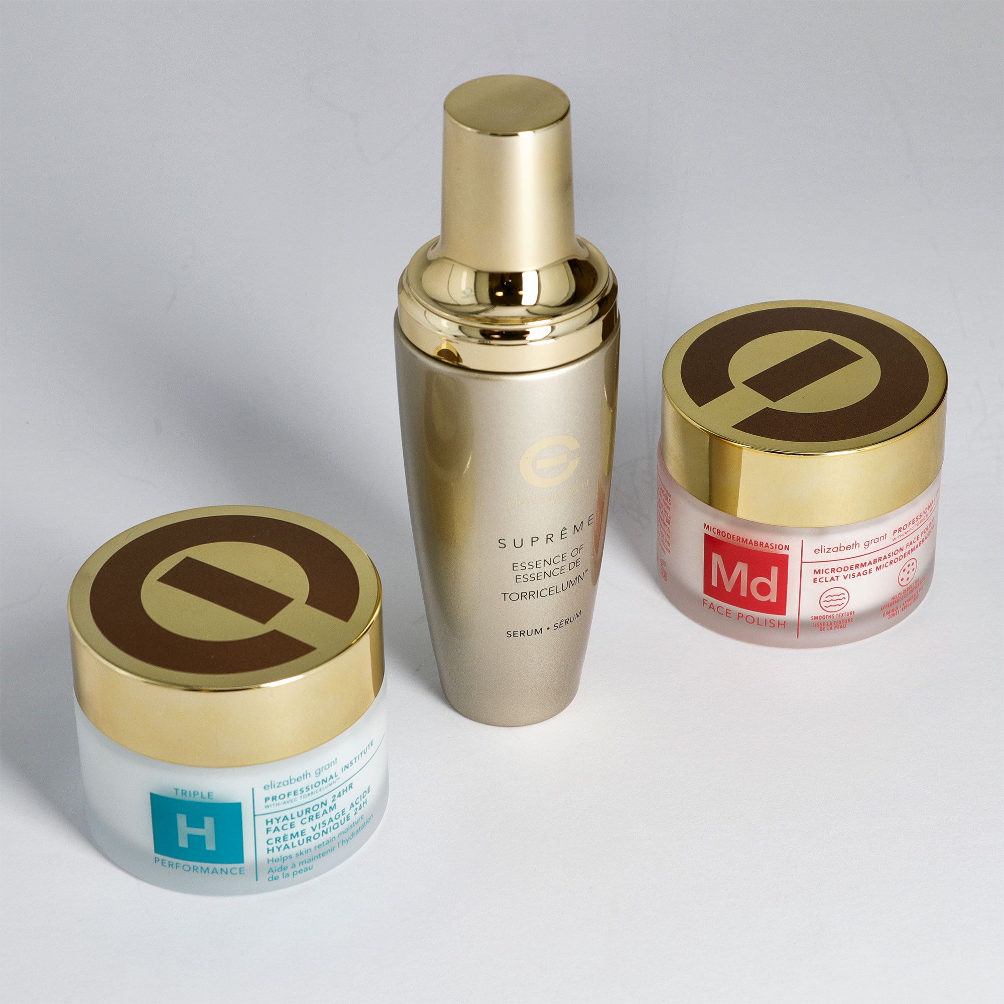 Elizabeth Grant
Kit skincare viso:
crema giorno e notte,
esfoliante e siero