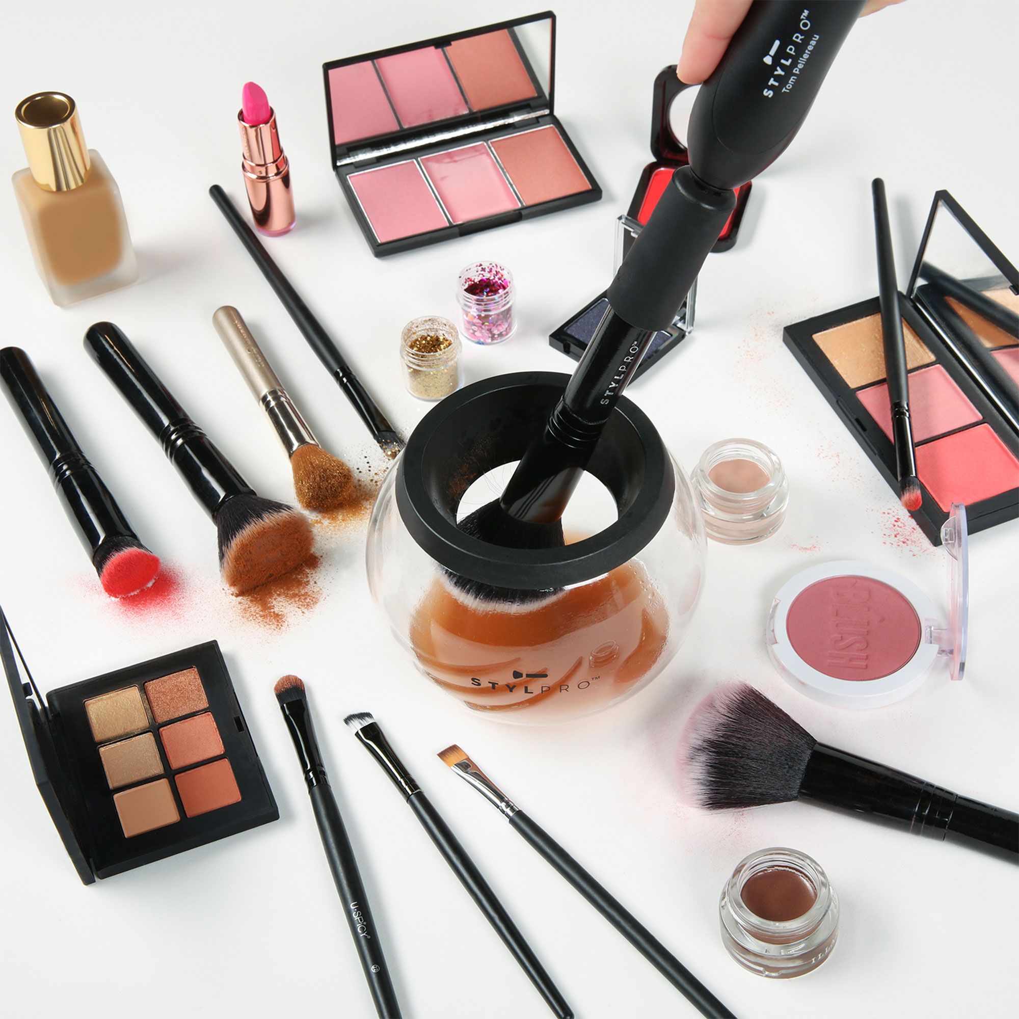 Stylpro
Detergente e
asciugapennelli
da trucco