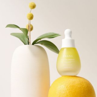 Urang
Siero viso Yuja 
Vita Ampoule 
con vitamina C (35ml)