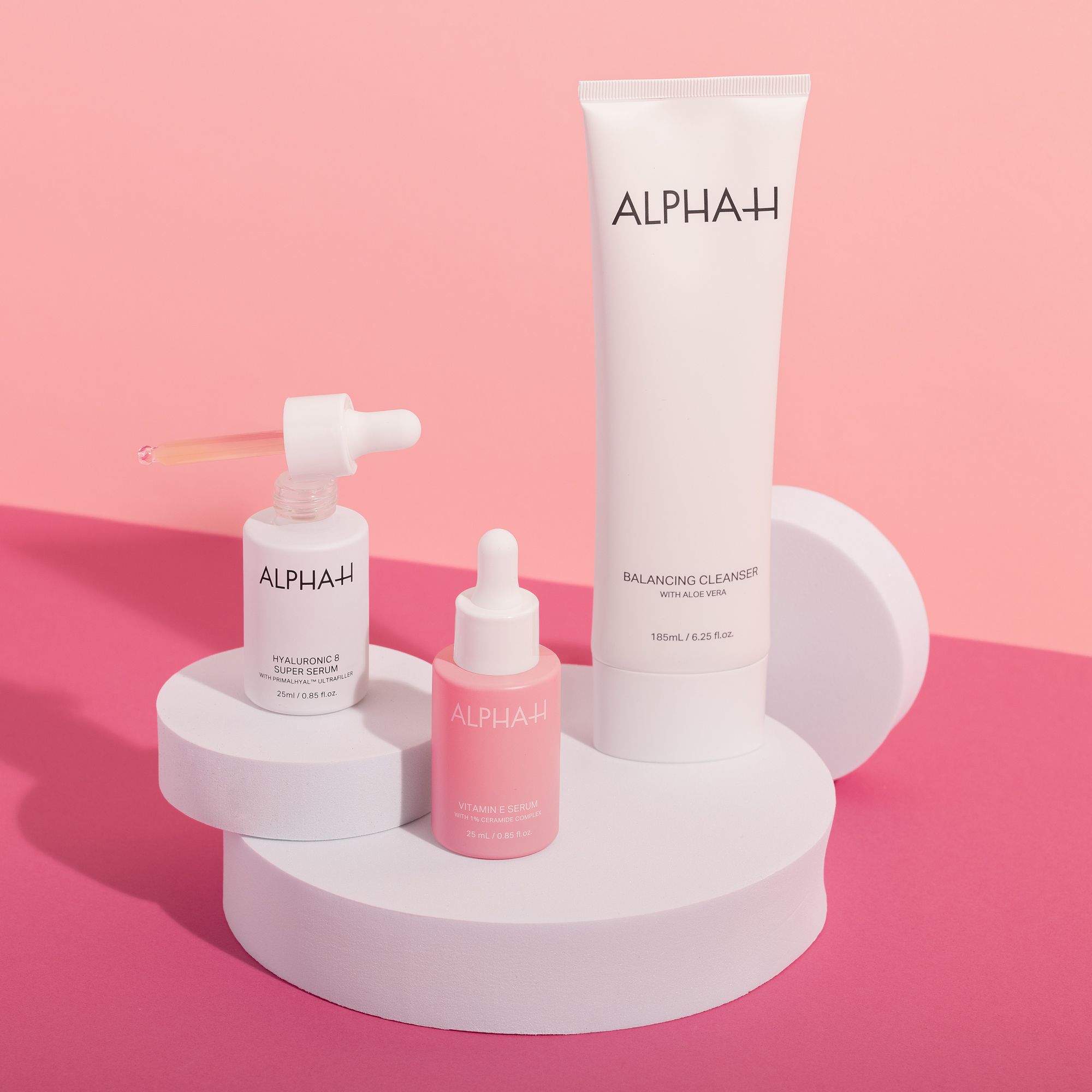 Alpha H
Detergente Balancing,
siero Hyaluronic 8
e siero Vitamin E