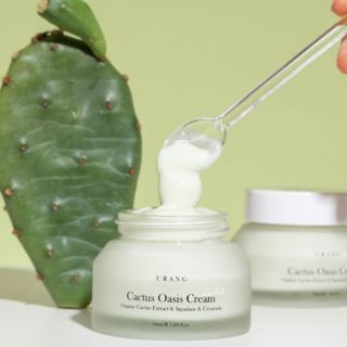 Urang
Crema viso leggera
con estratto di
Cactus (50ml)