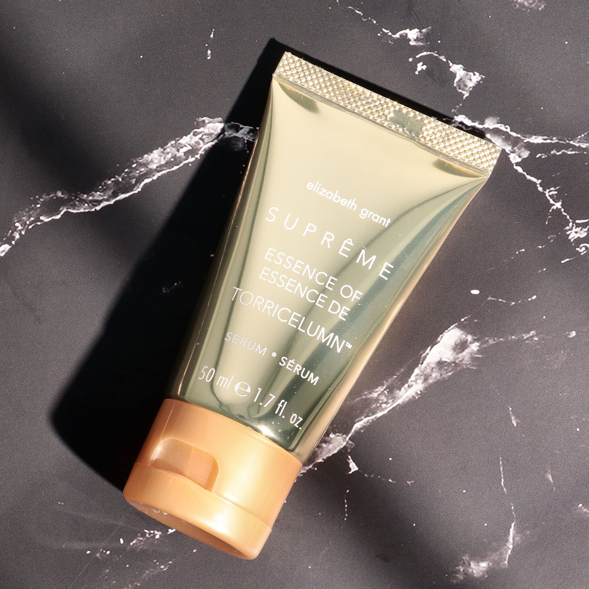 Elizabeth Grant
Siero viso
Supreme Essence
of Torricelumn (50ml)