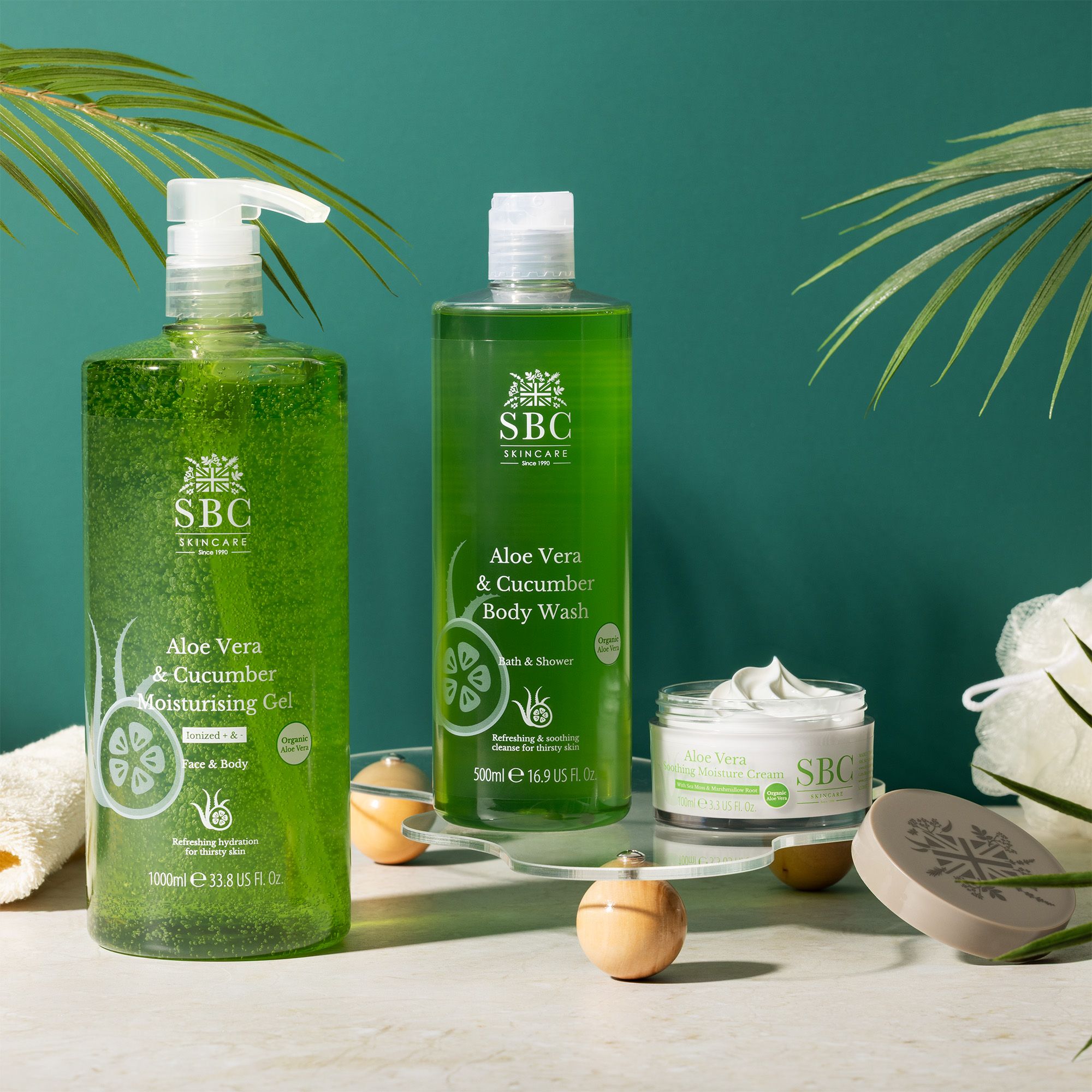 SBC
Kit Aloe Vera:
gel viso e corpo +
bagnoschiuma e crema
