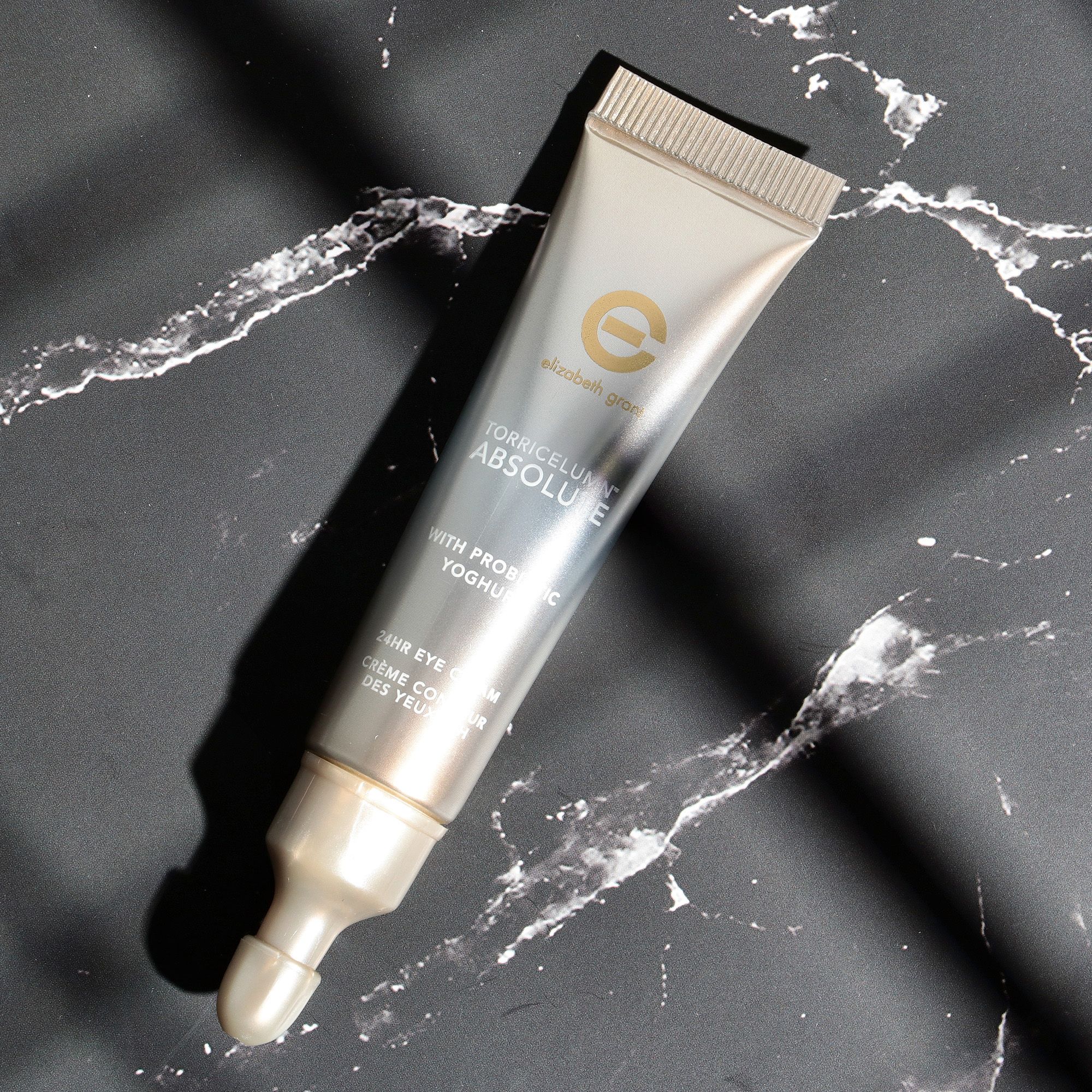 Elizabeth Grant
Crema occhi
Torricelumn™ Absolute
24HR (15 ml)