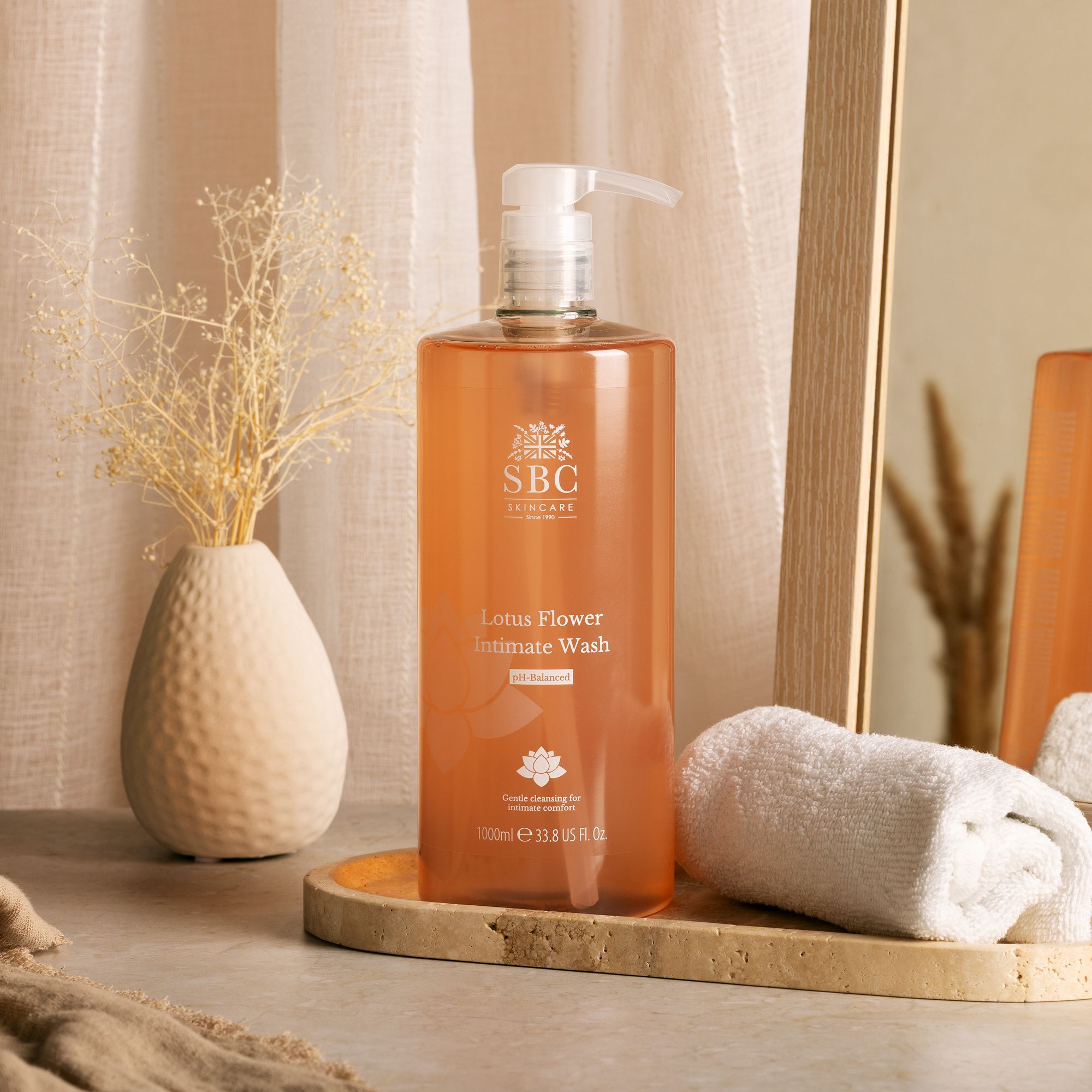 SBC
Detergente intimo
Lotus Flower
(1000 ml)